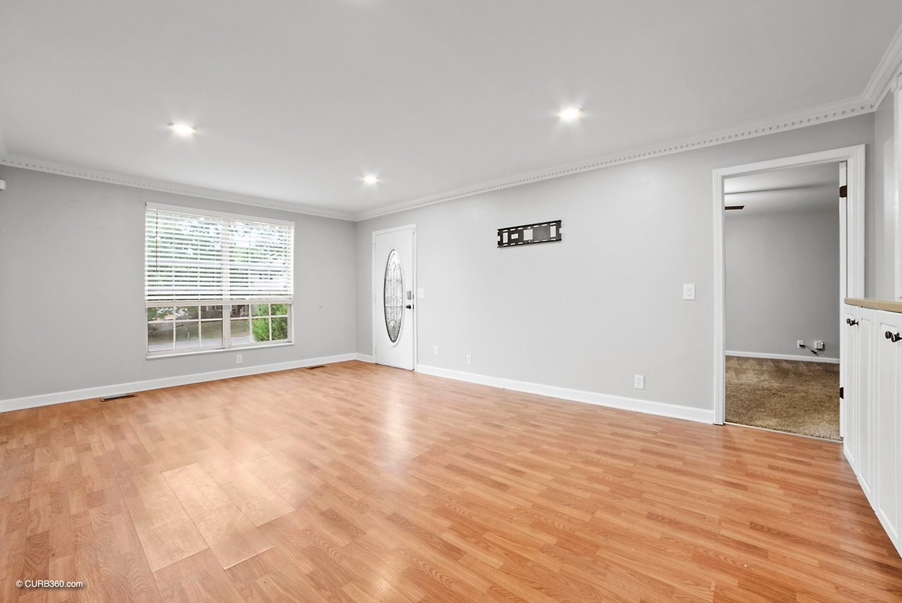 104 Jacksons Retreat Ct