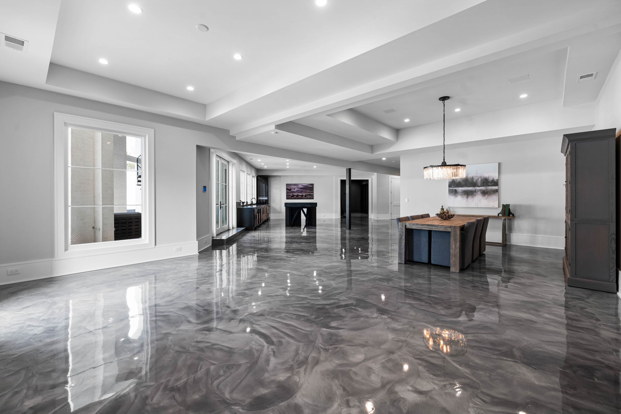 2407 Hidden River Ln