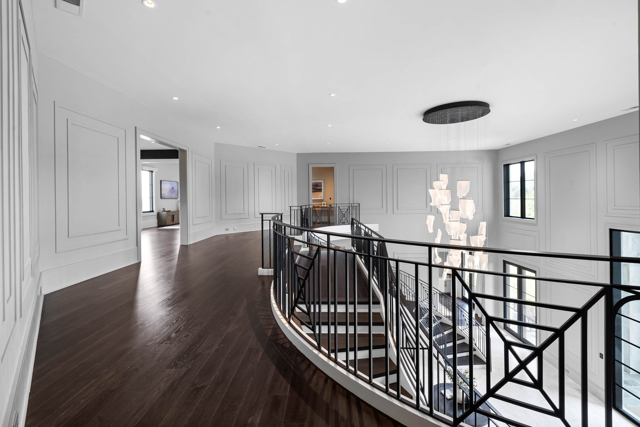 2407 Hidden River Ln