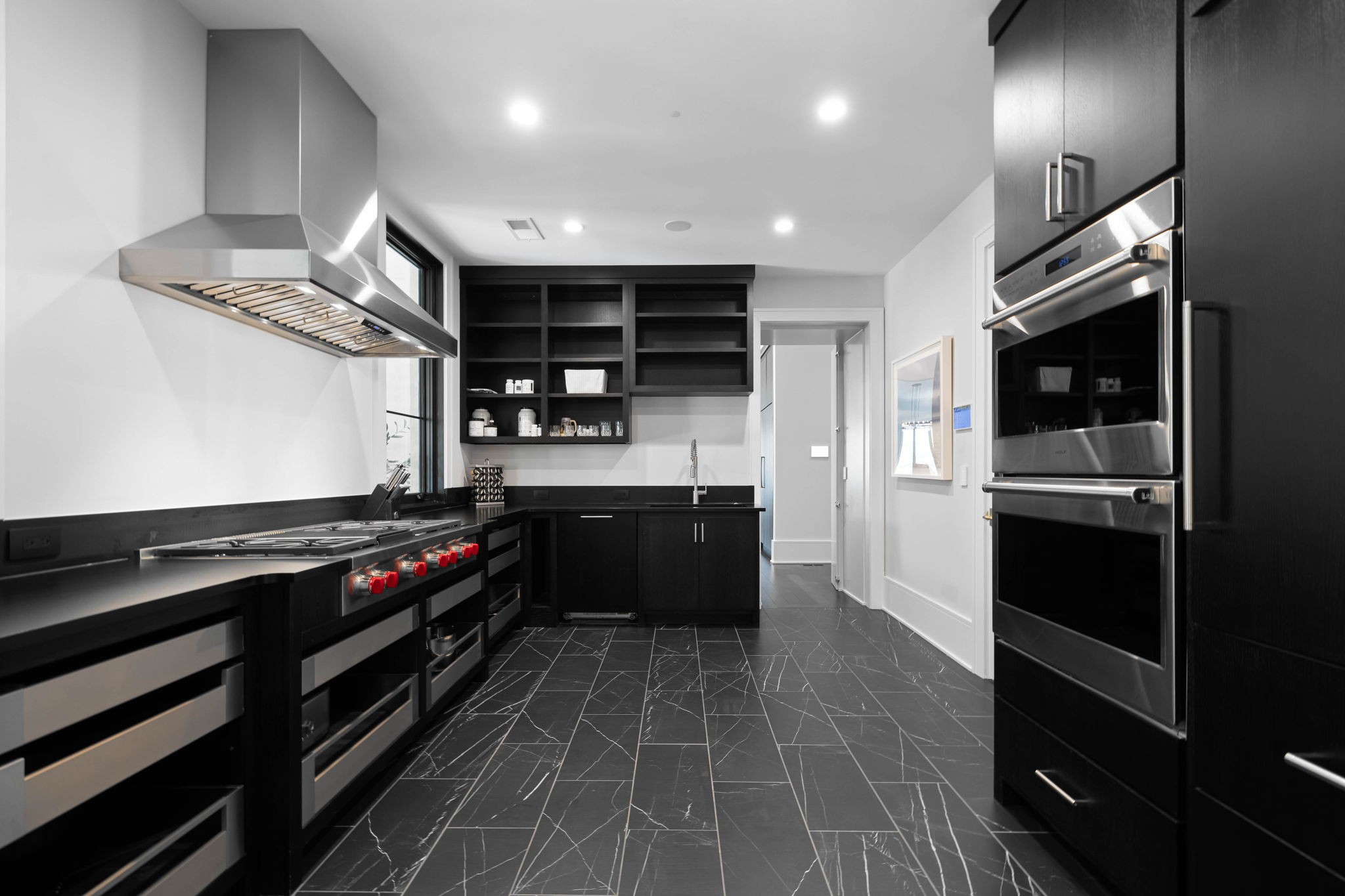 2407 Hidden River Ln