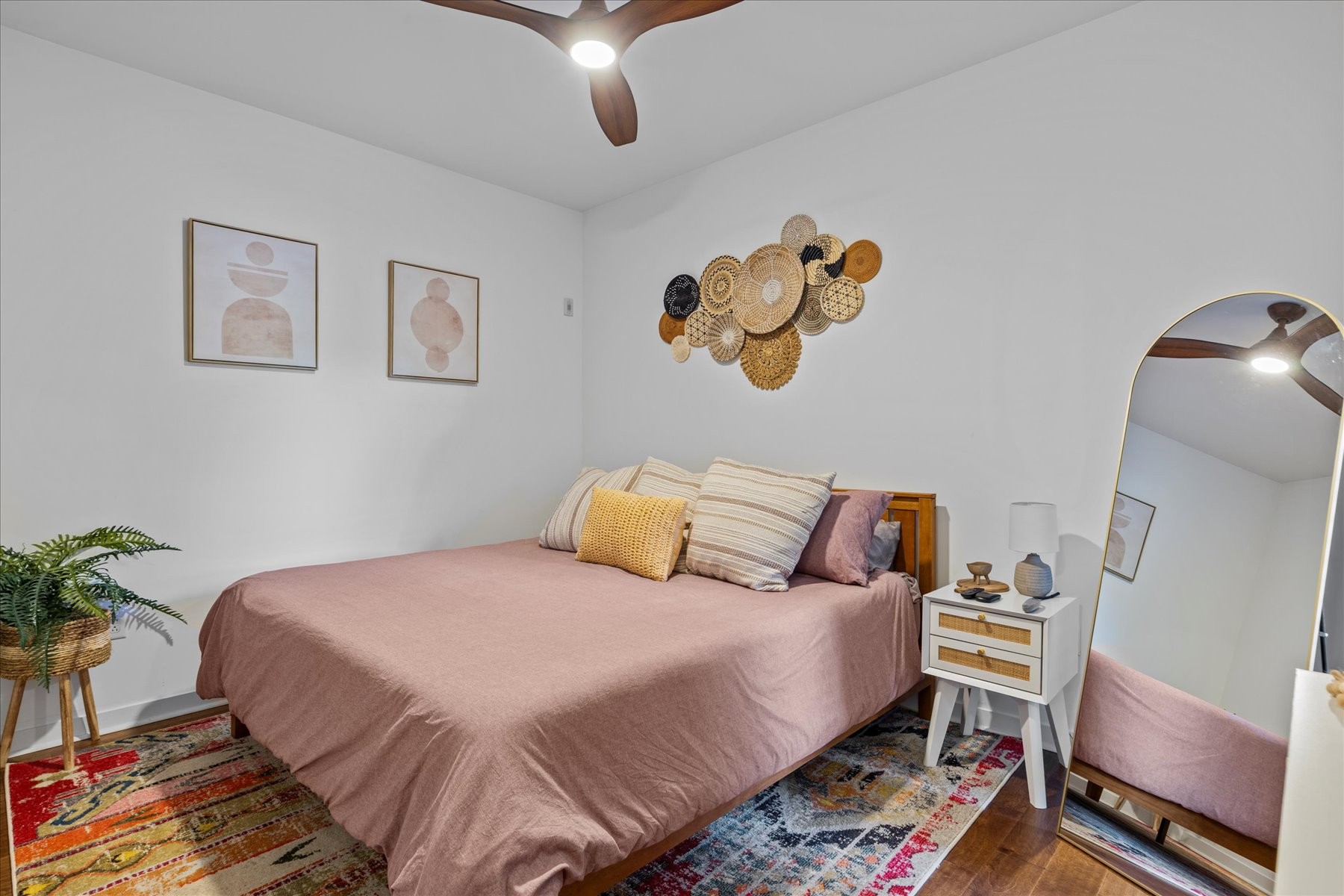 1122 Litton Ave Unit: 215