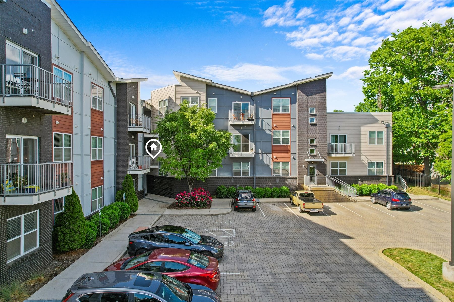 1122 Litton Ave Unit: 215