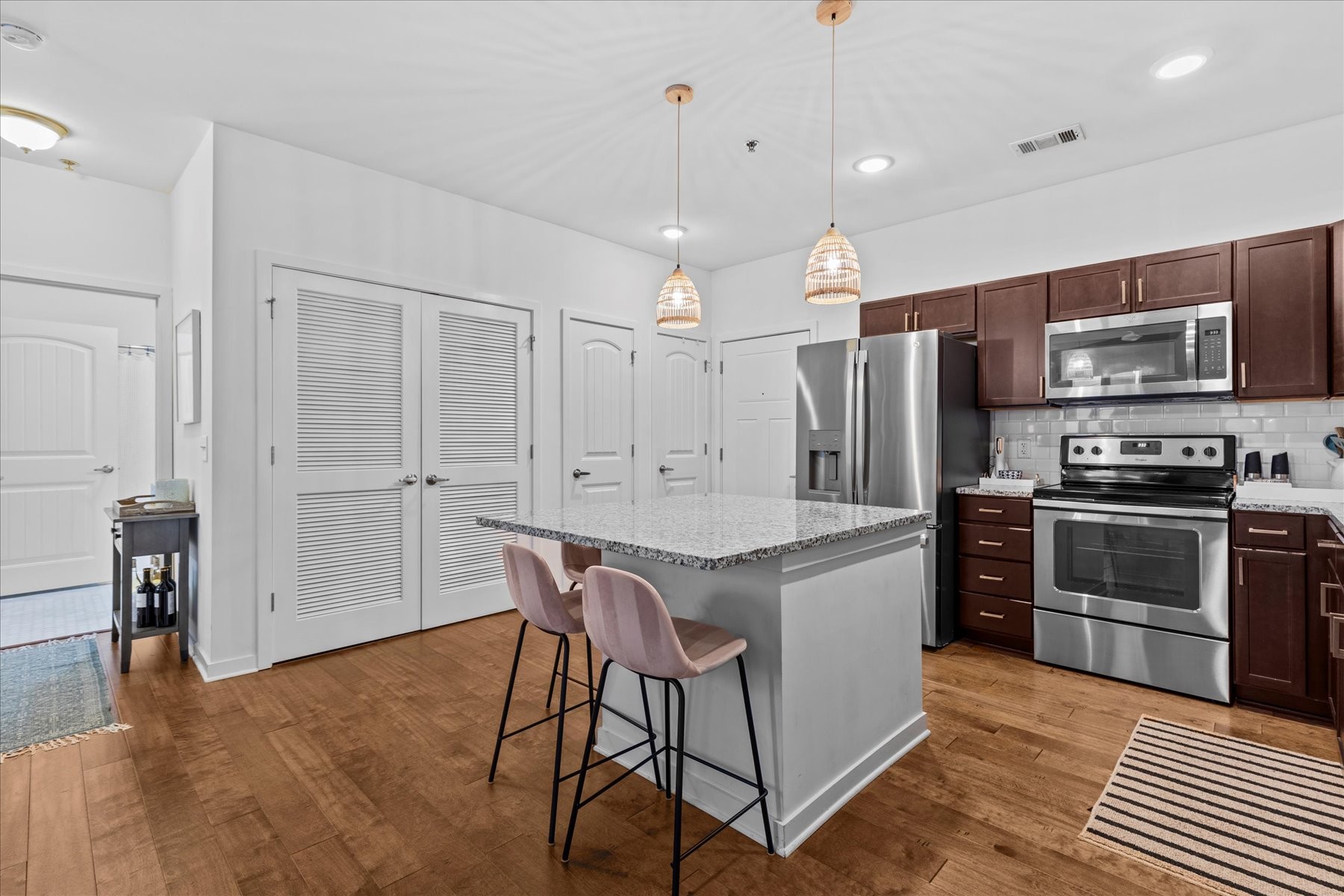 1122 Litton Ave Unit: 215