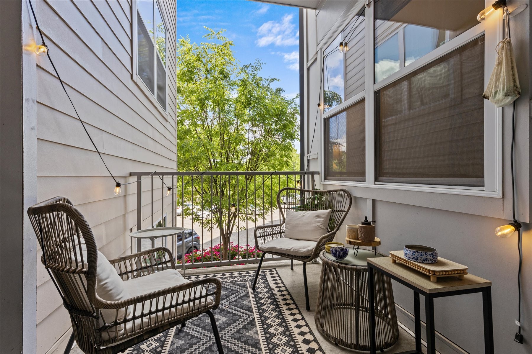 1122 Litton Ave Unit: 215