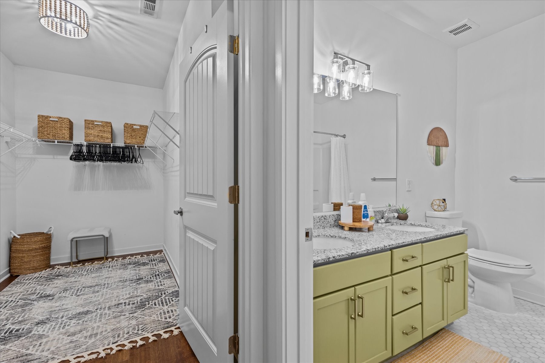 1122 Litton Ave Unit: 215