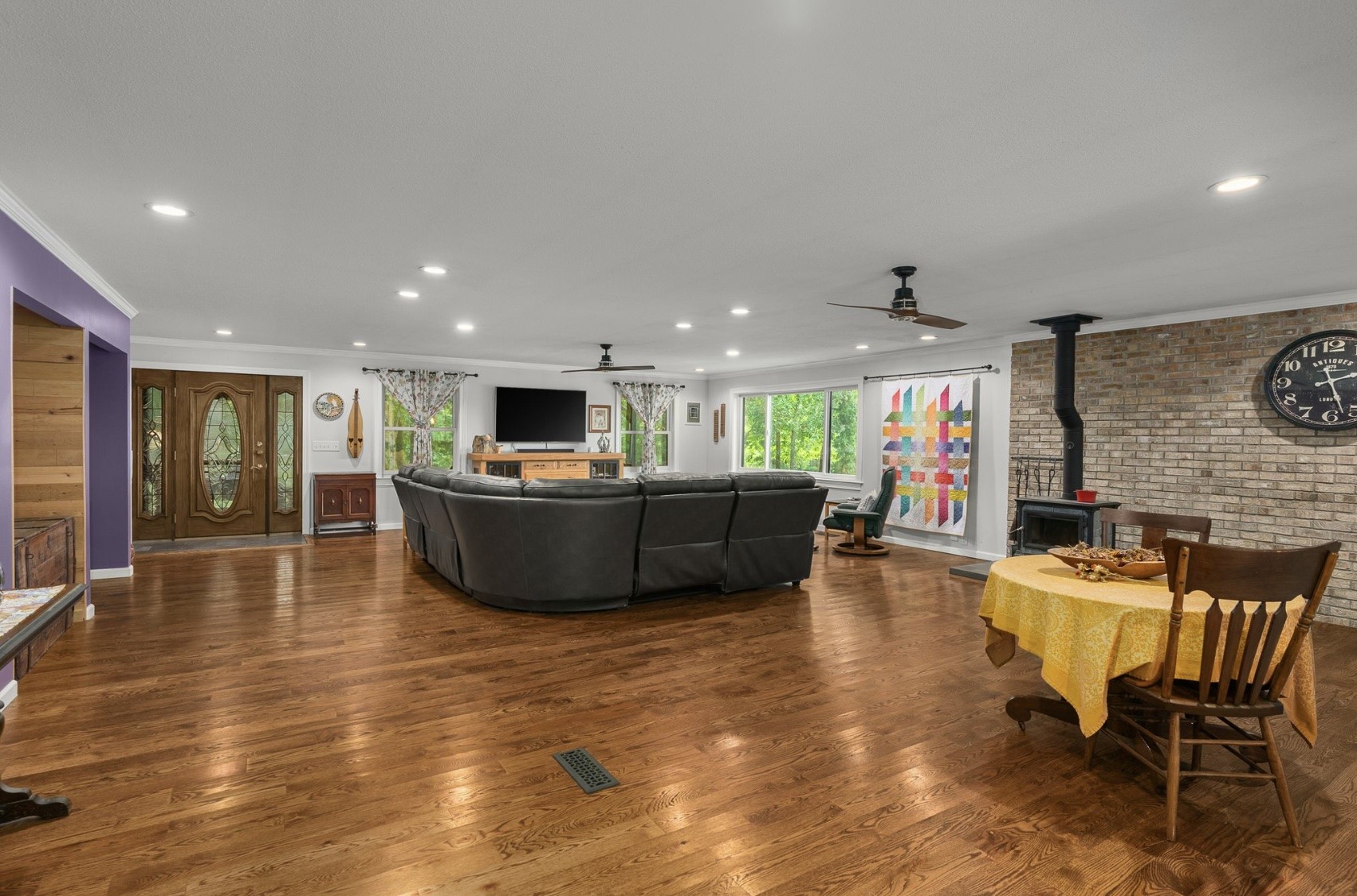 205 Gwynn Rd Unit: Hngr 9