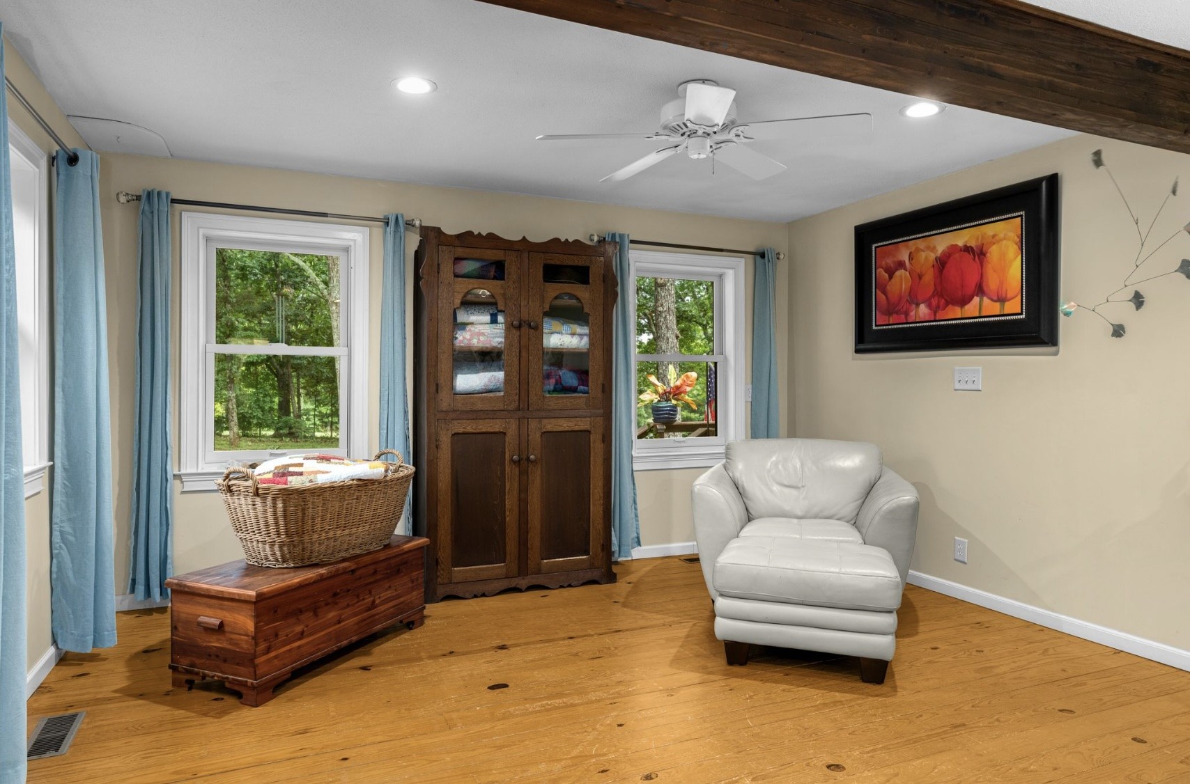 205 Gwynn Rd Unit: Hngr 9