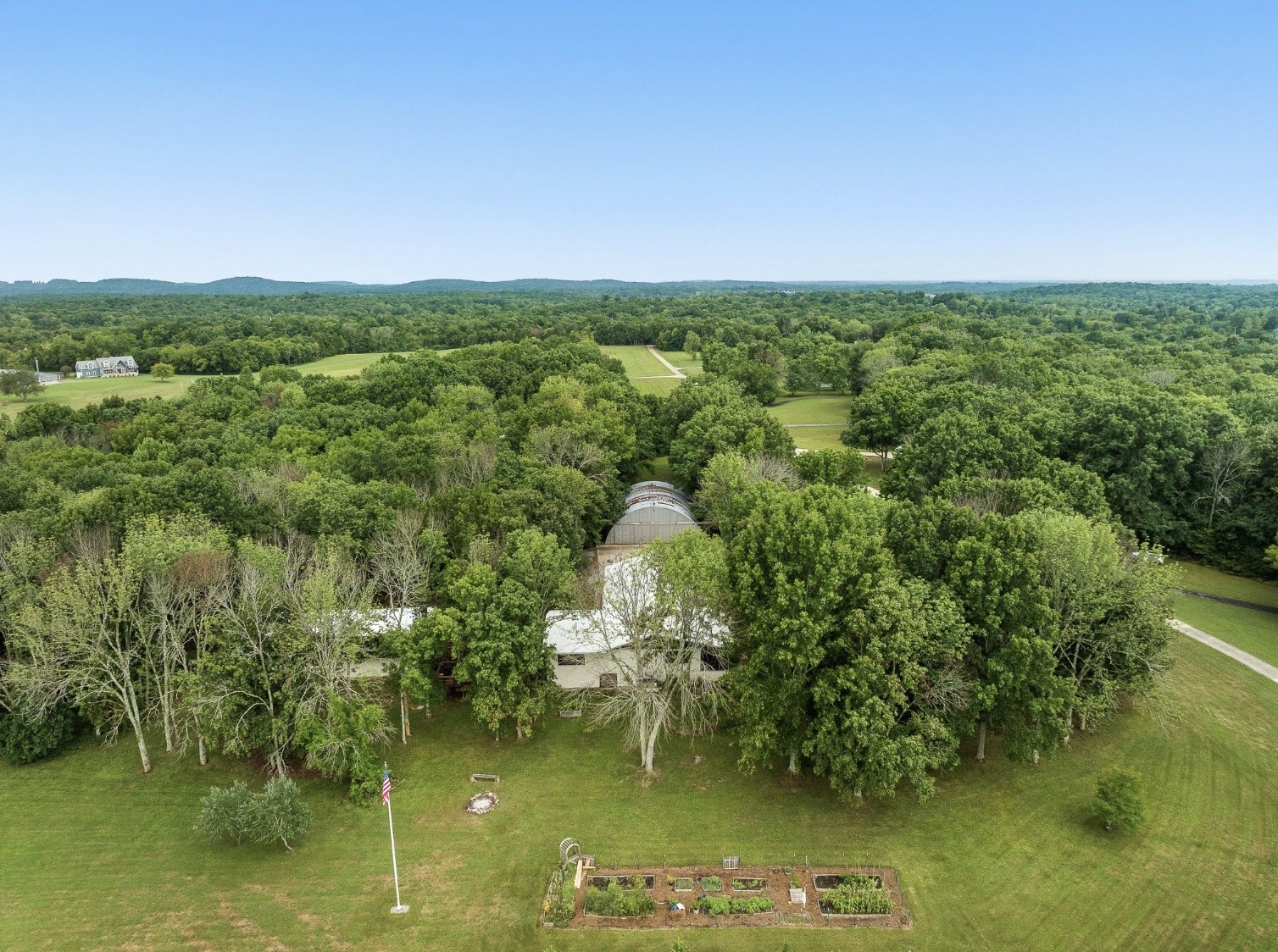 205 Gwynn Rd Unit: Hngr 9