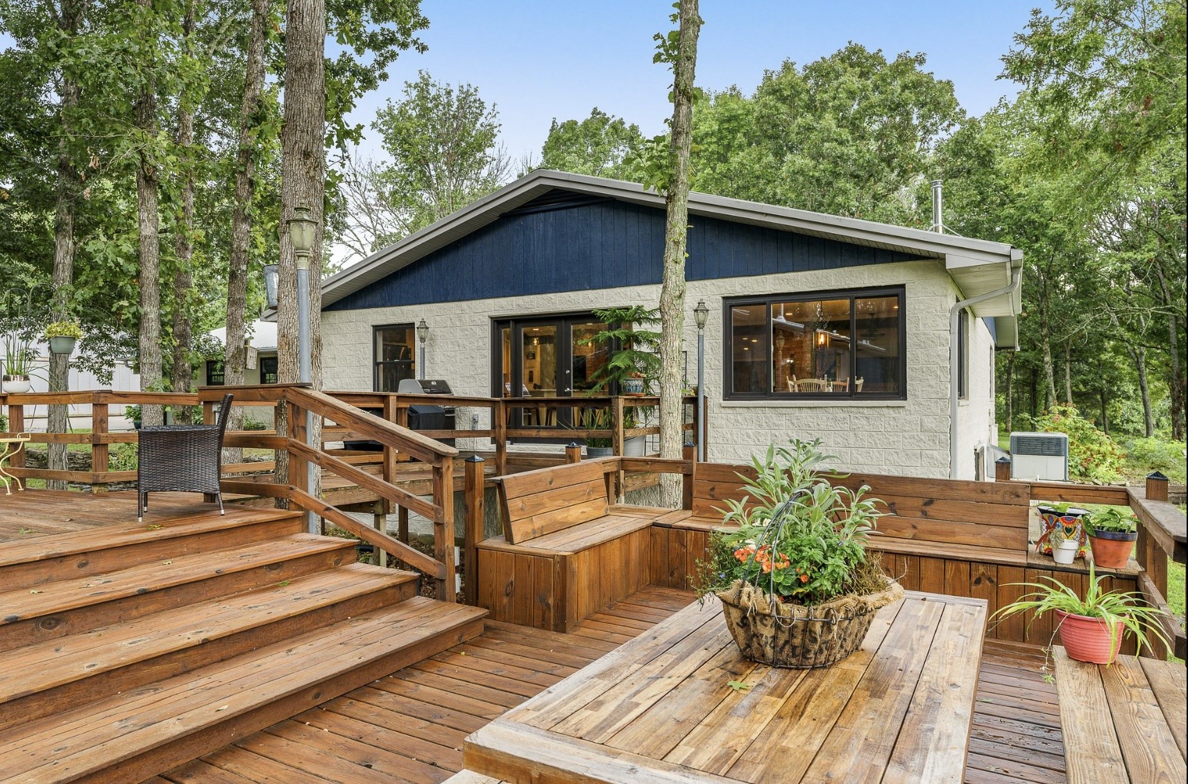 205 Gwynn Rd Unit: Hngr 9