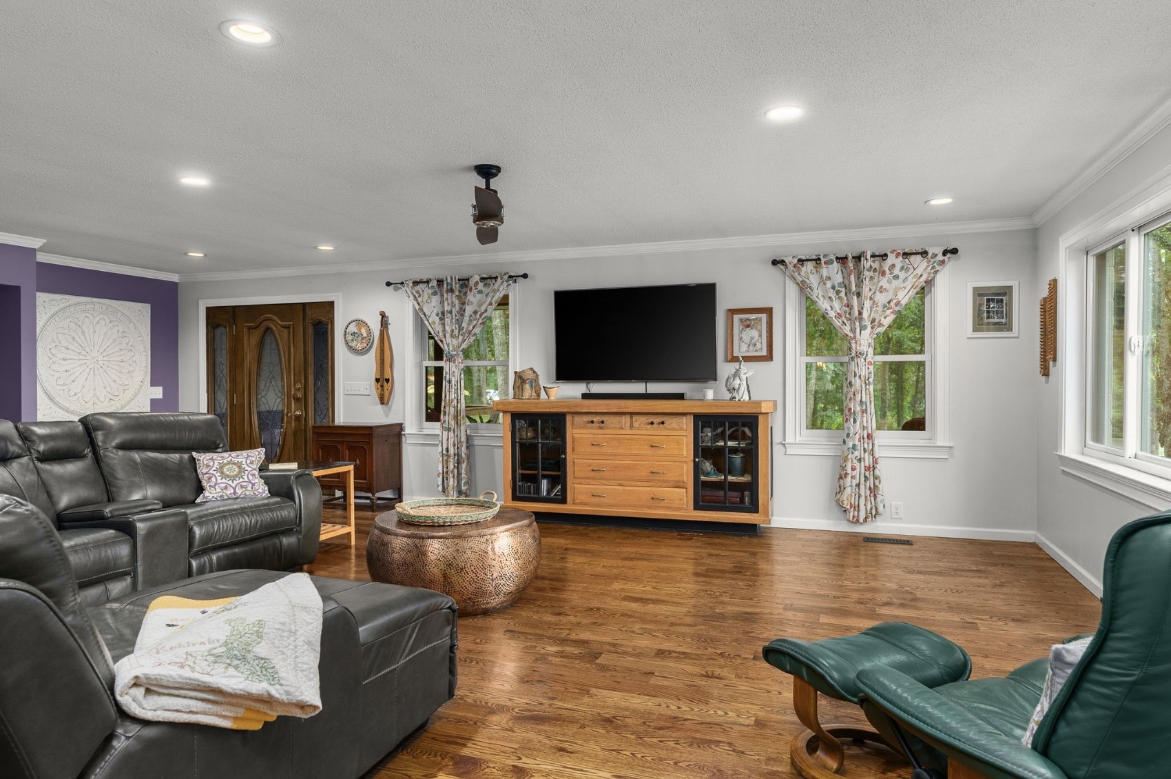 205 Gwynn Rd Unit: Hngr 9