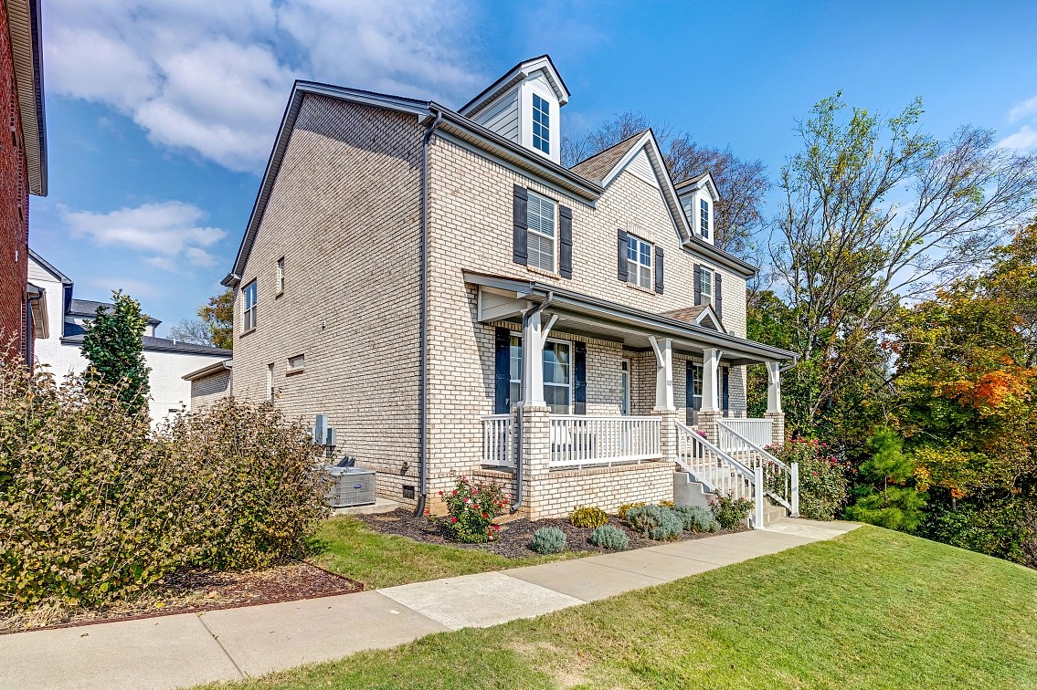 1028 Nave Ct