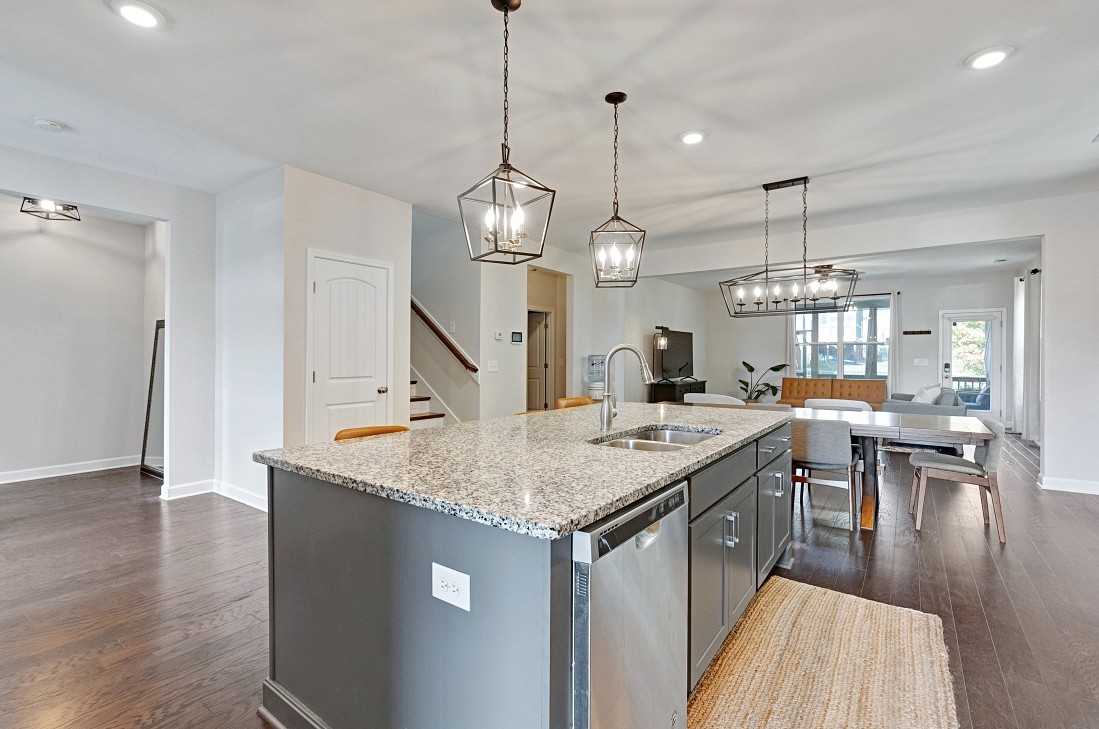 1028 Nave Ct