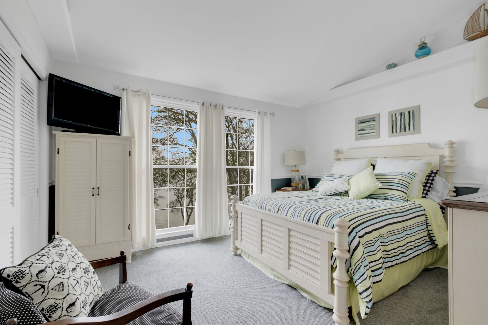 103 Shore Hill Cir