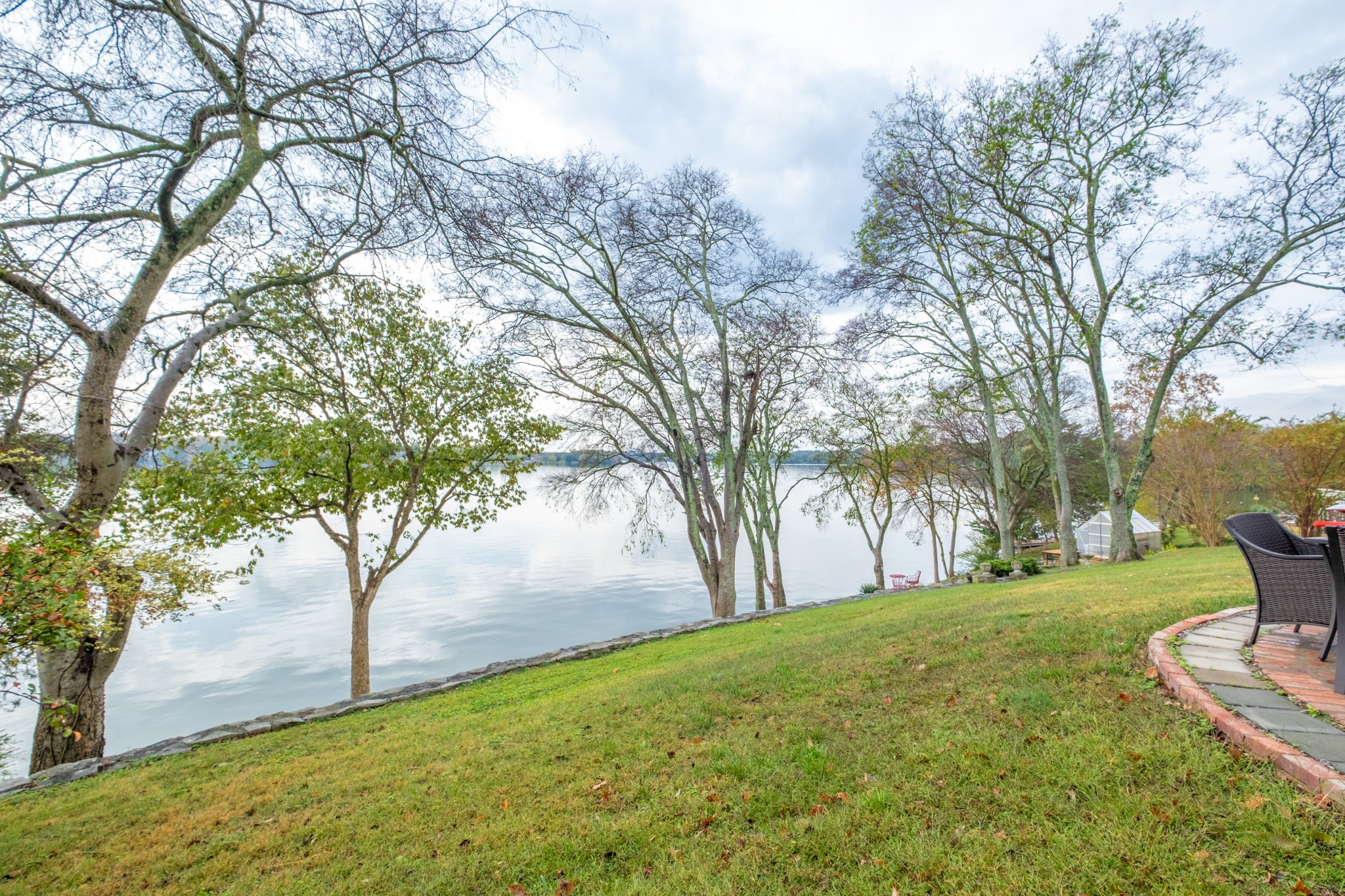 103 Shore Hill Cir