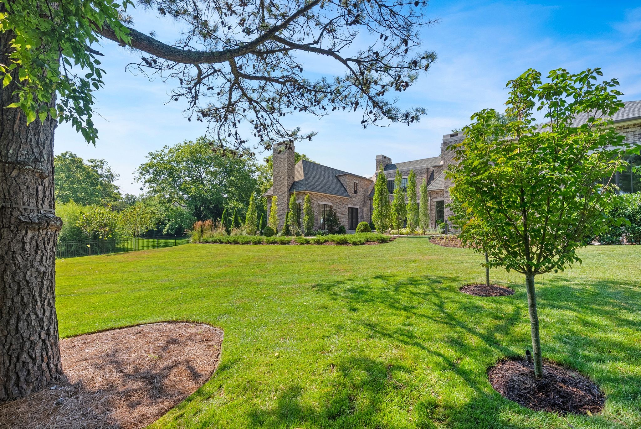 1206 Tyne Blvd