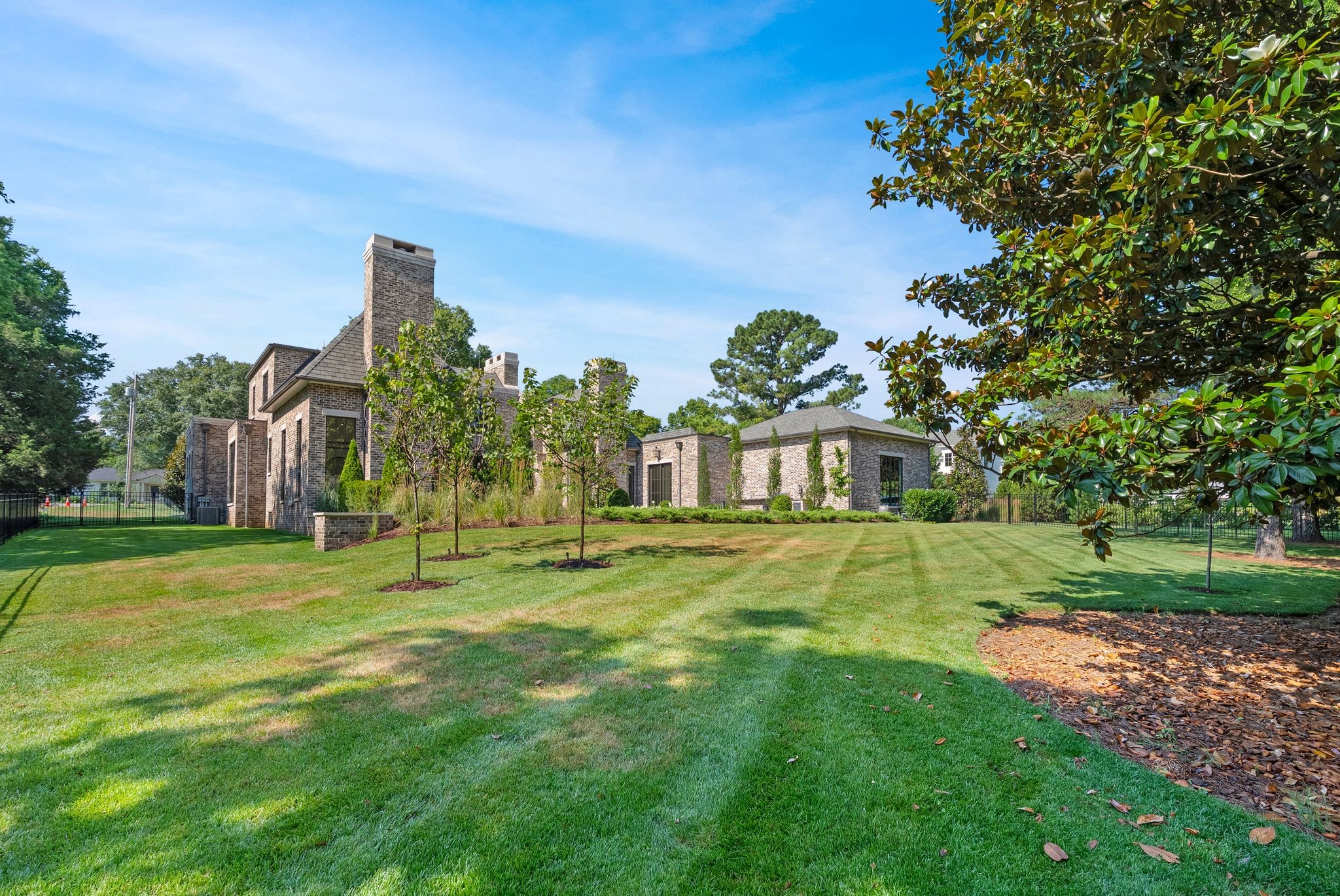 1206 Tyne Blvd