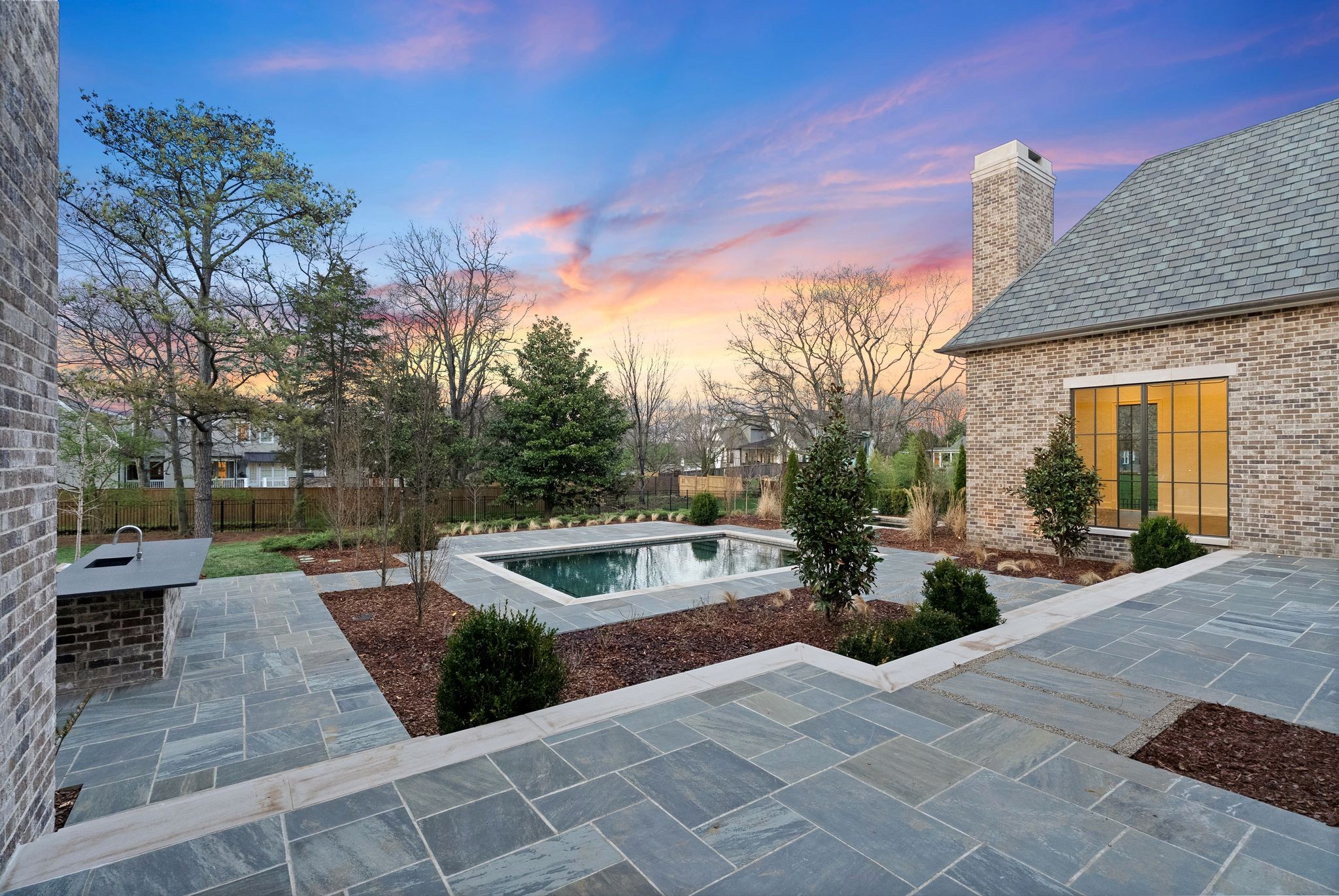 1206 Tyne Blvd