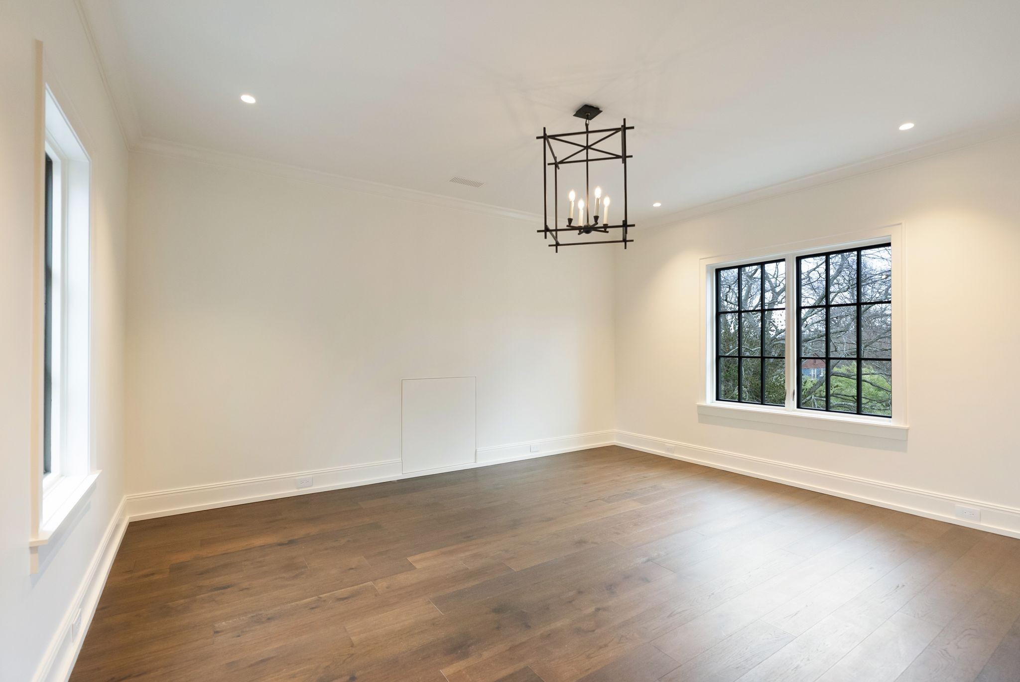 1206 Tyne Blvd