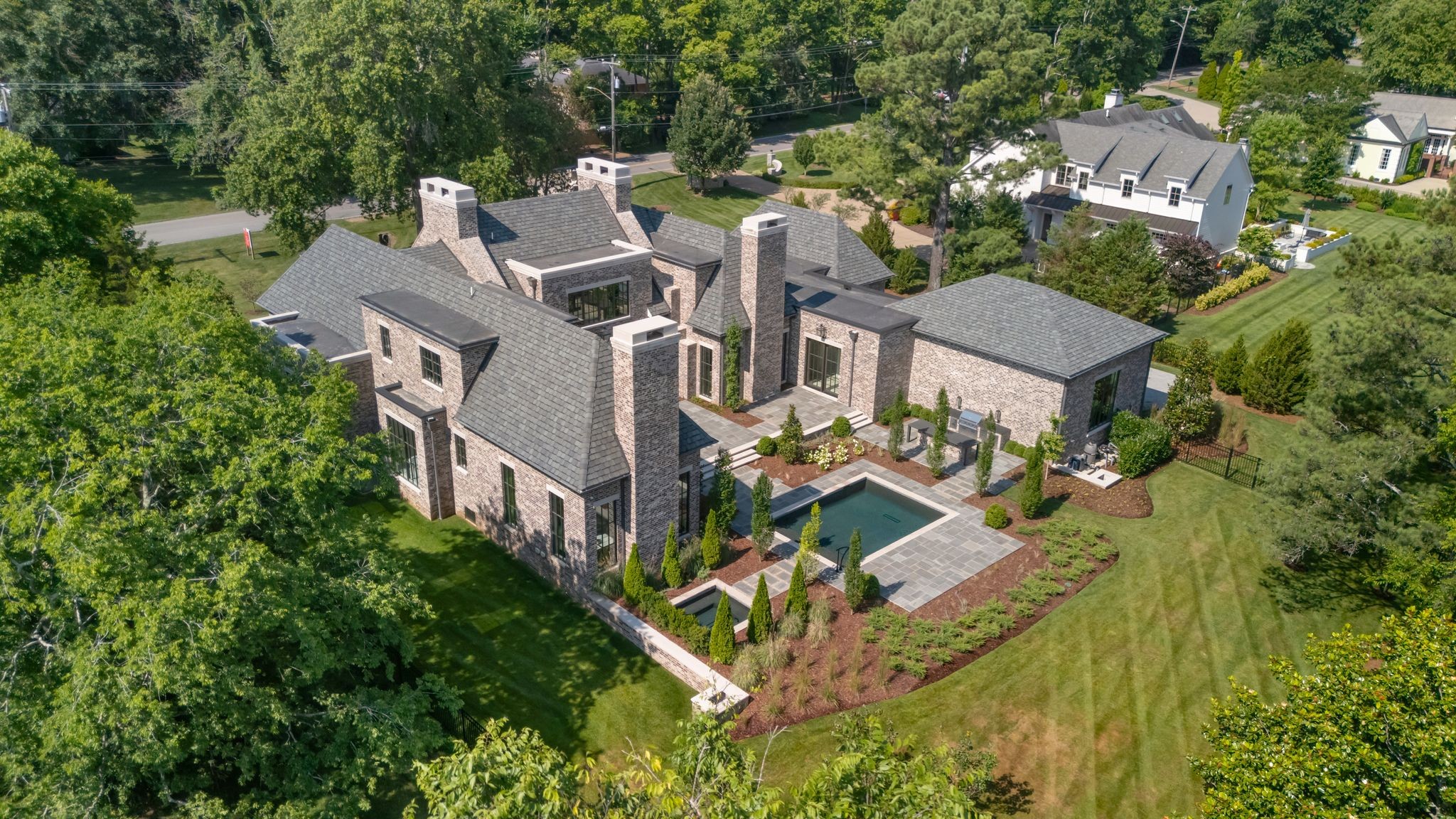1206 Tyne Blvd