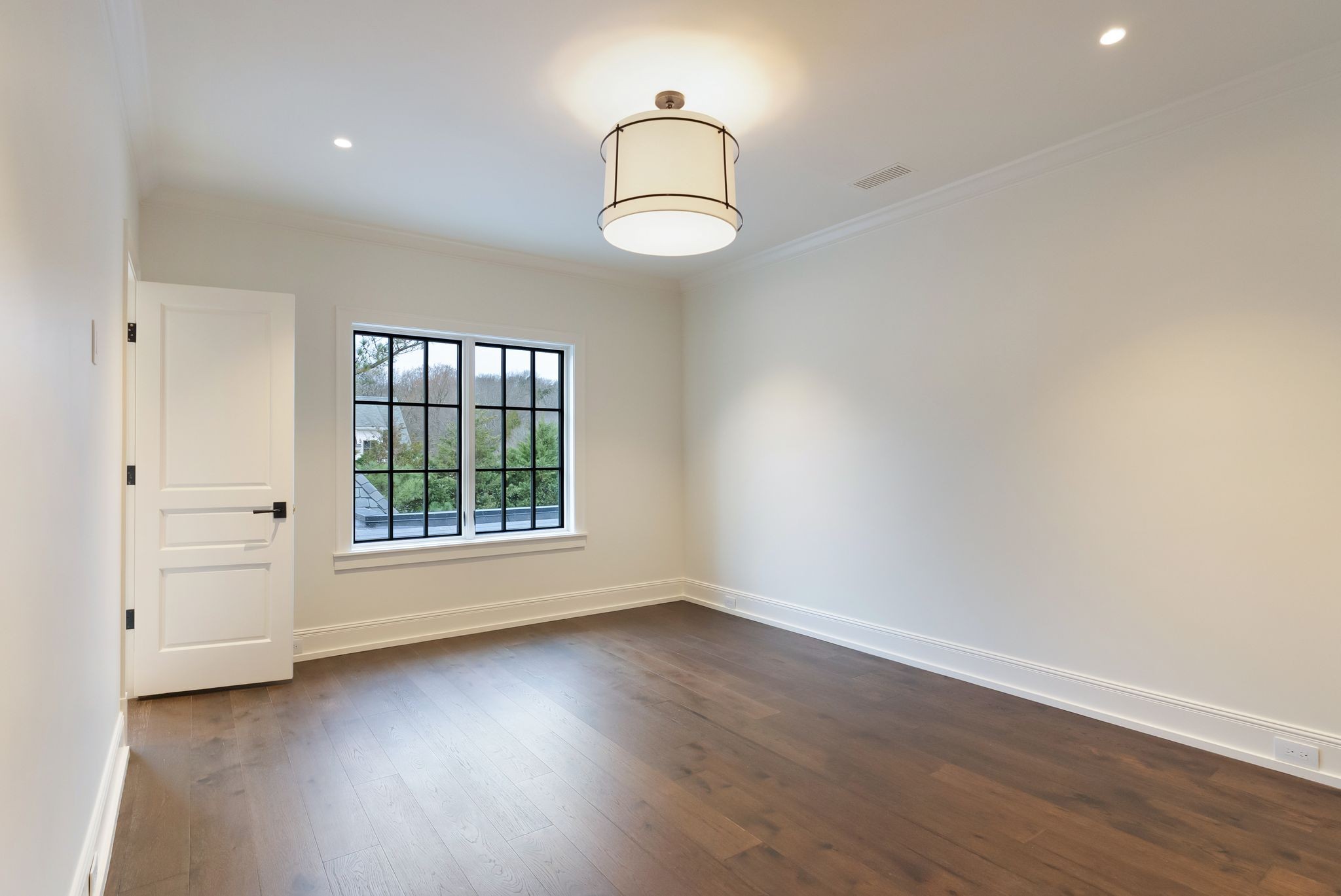 1206 Tyne Blvd