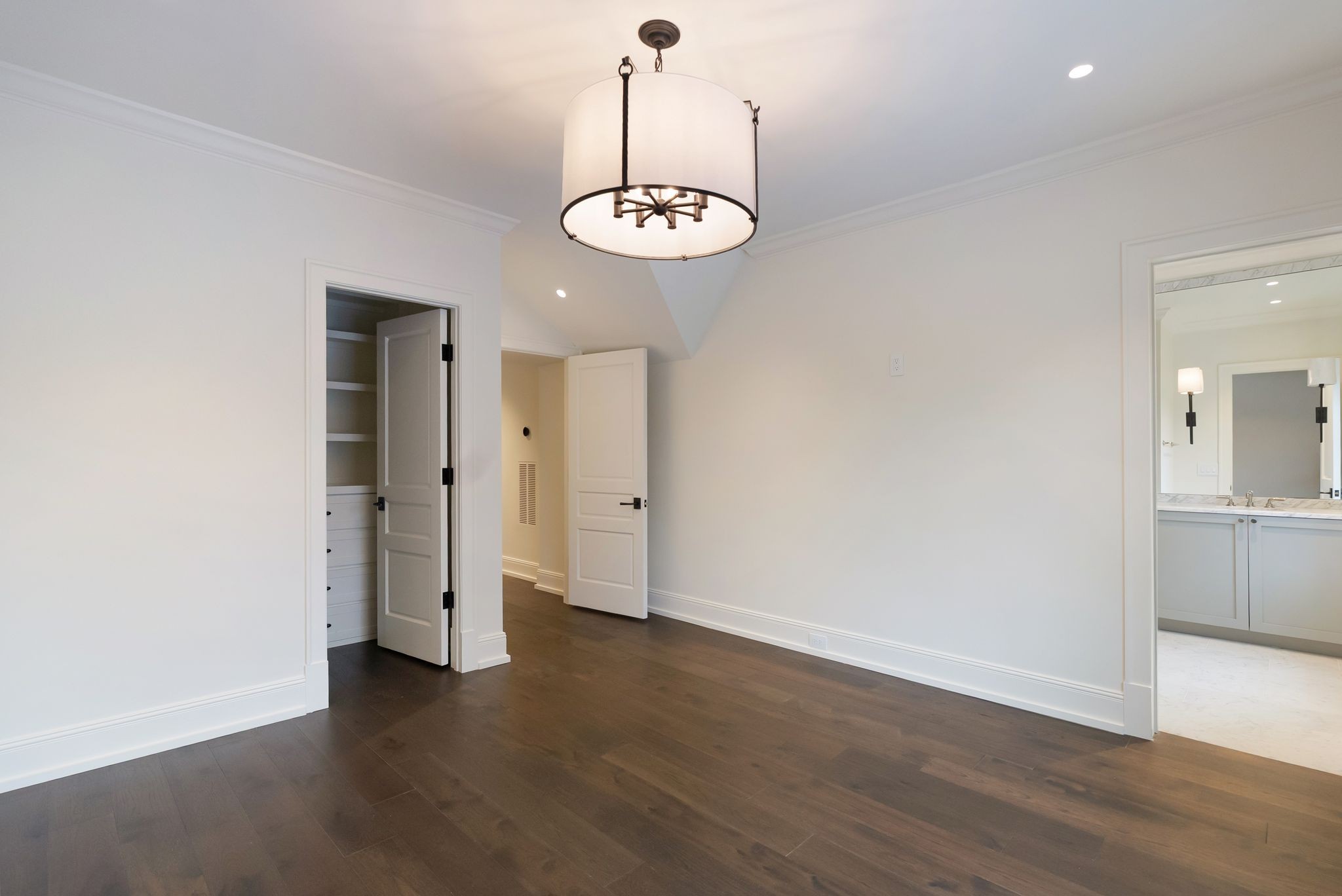 1206 Tyne Blvd