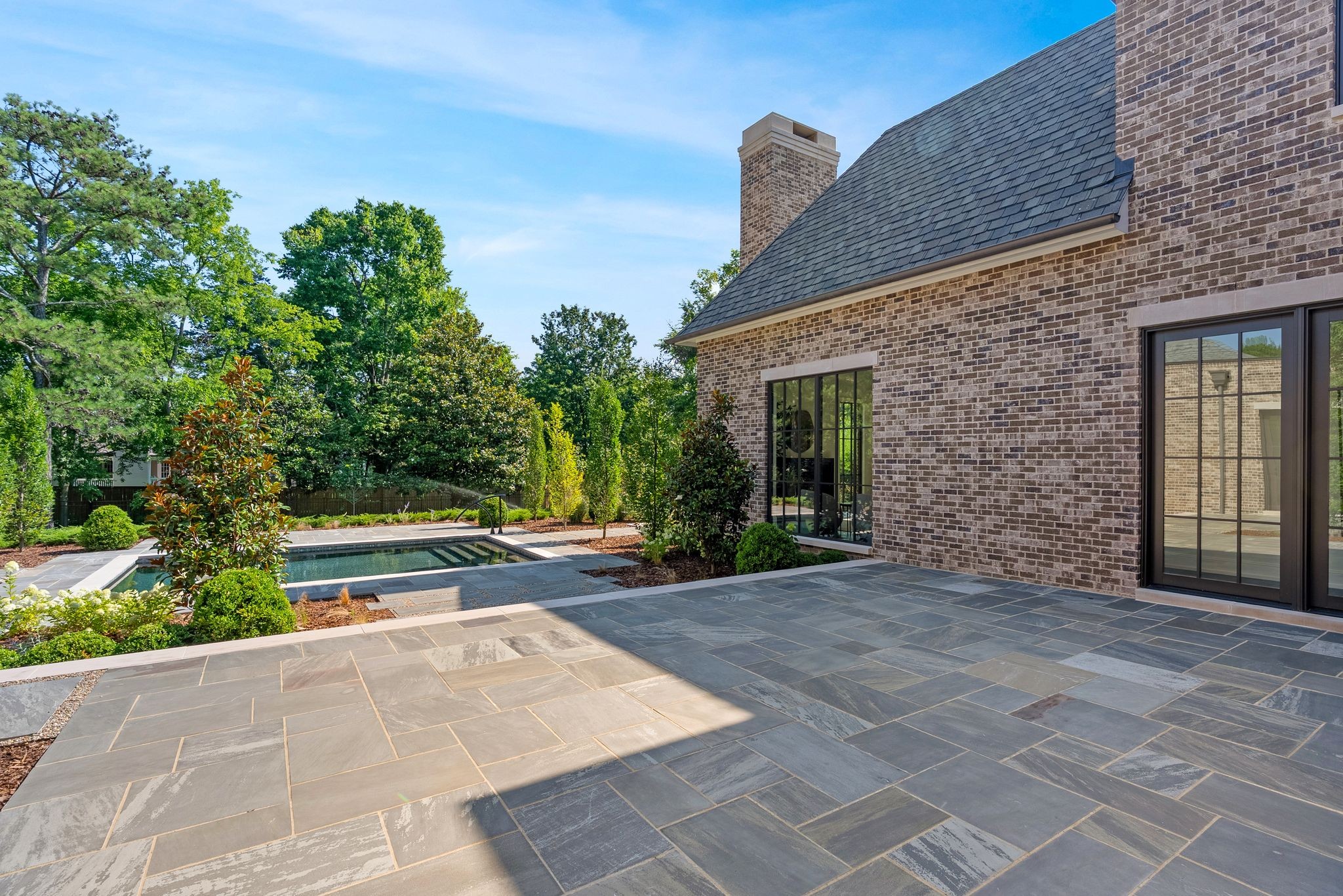 1206 Tyne Blvd