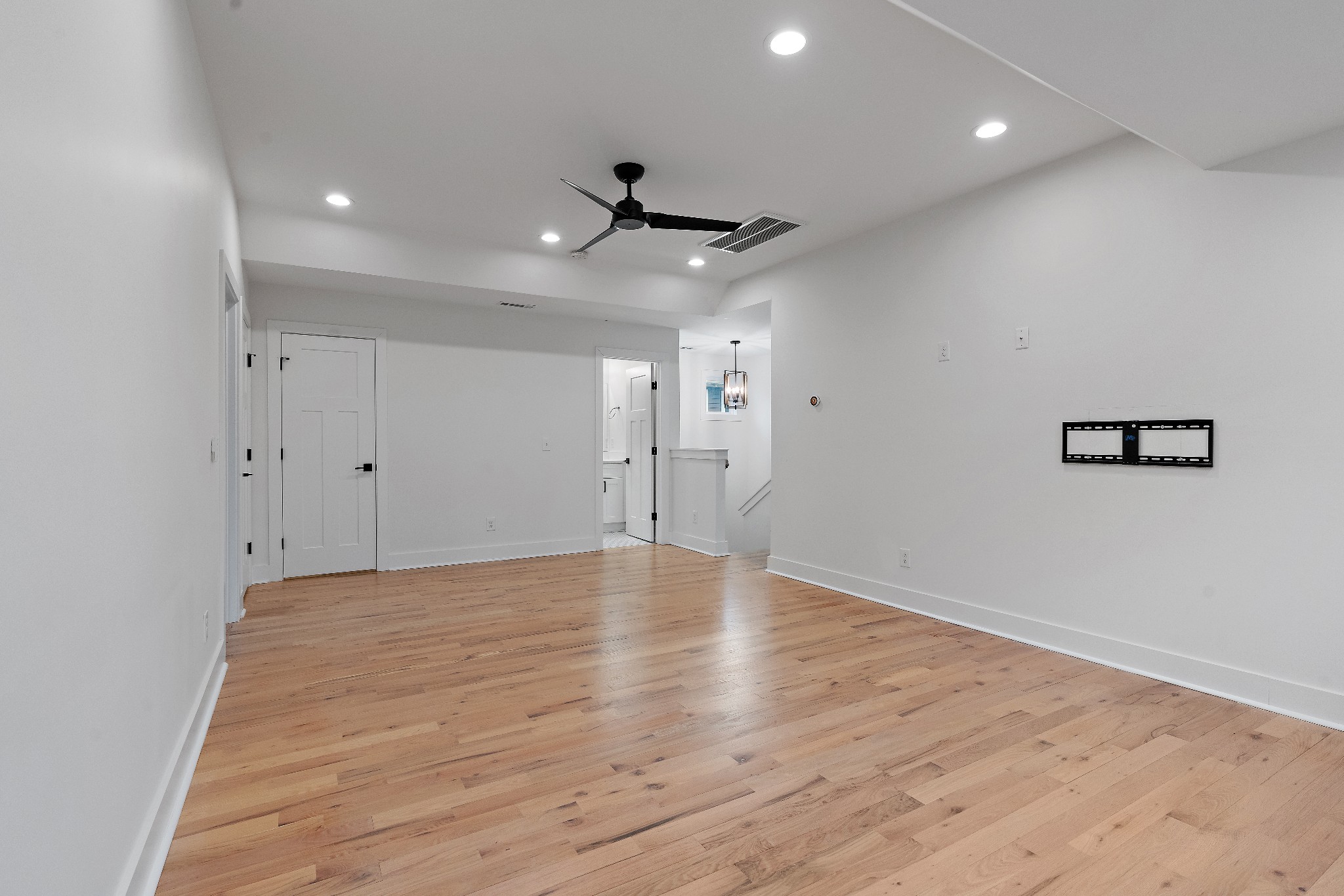 114 Lanier Dr