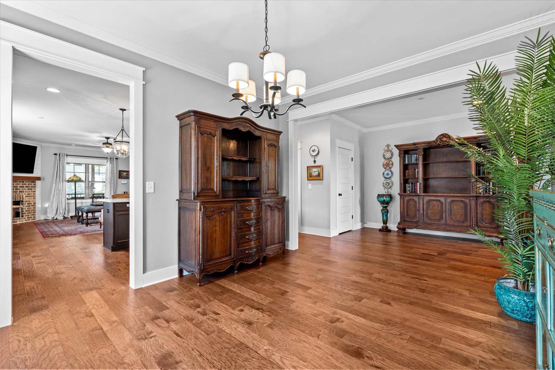 205 Everett Ct
