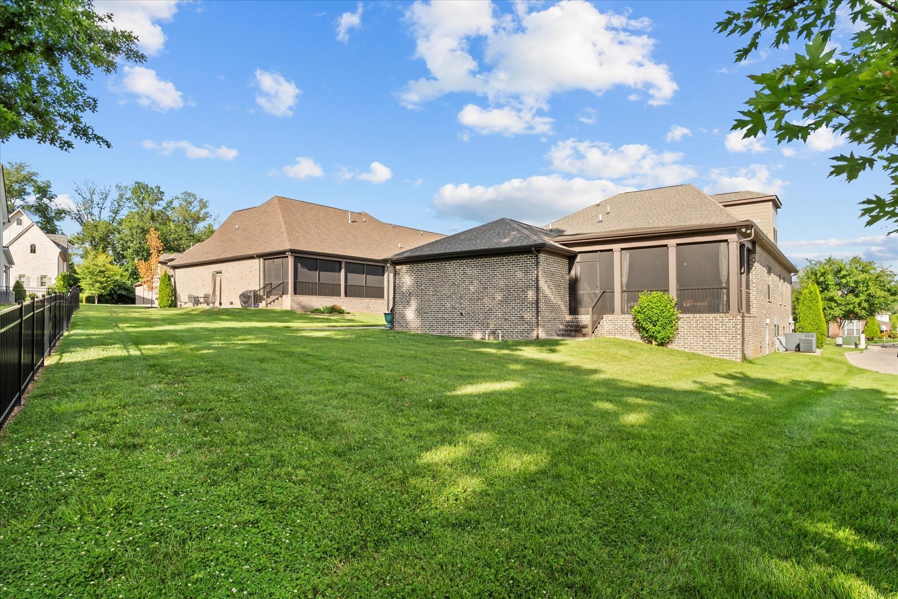 205 Everett Ct