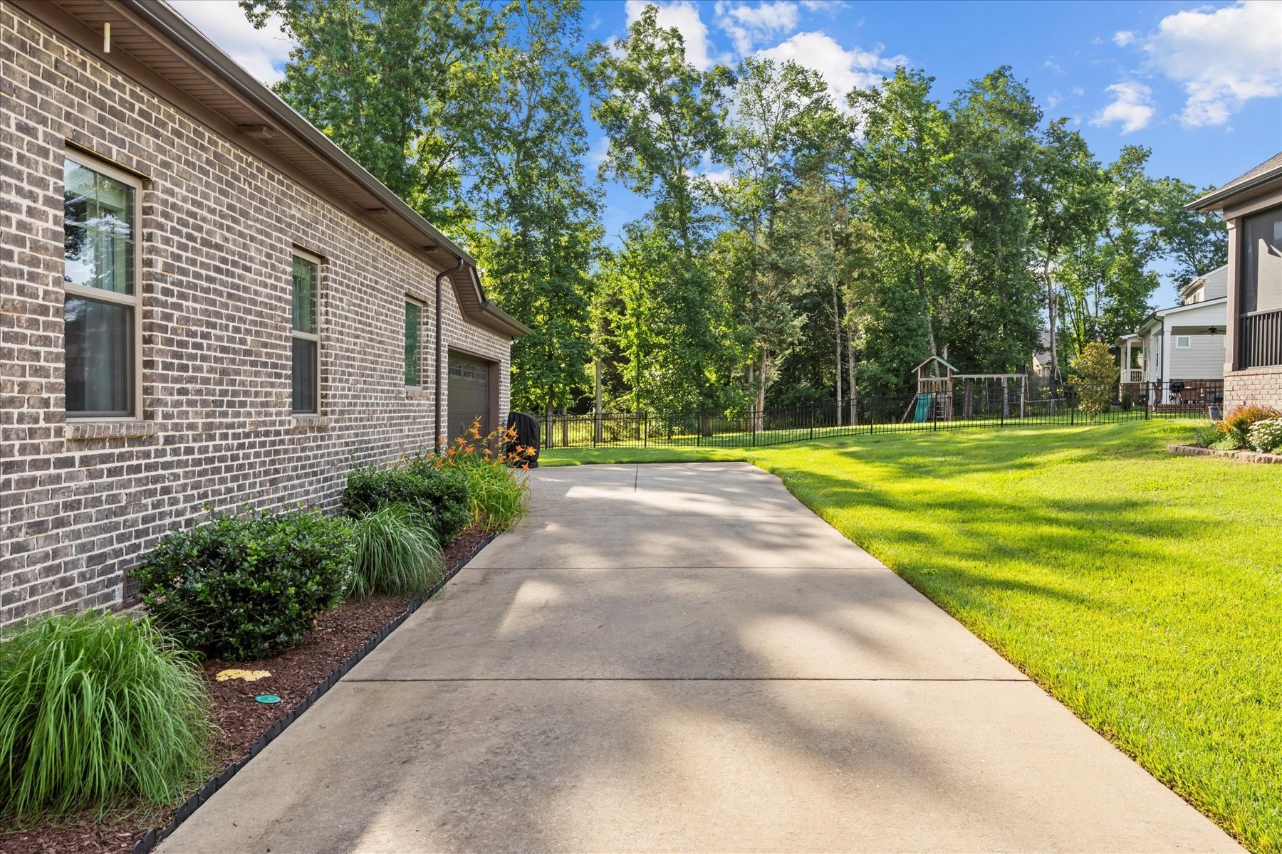 205 Everett Ct