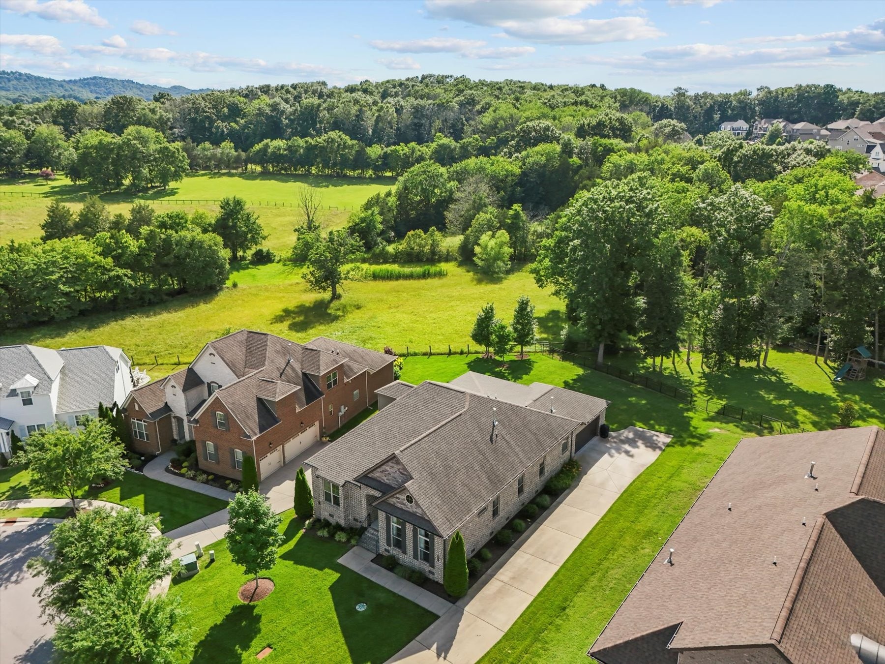 205 Everett Ct