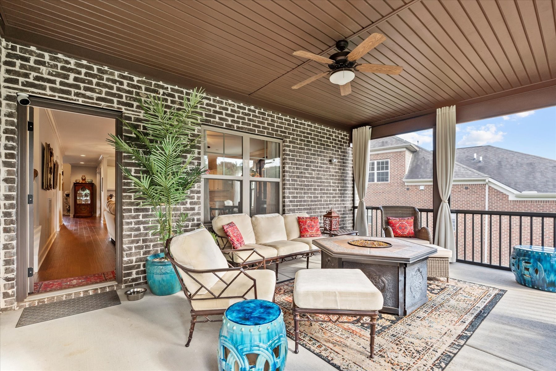 205 Everett Ct