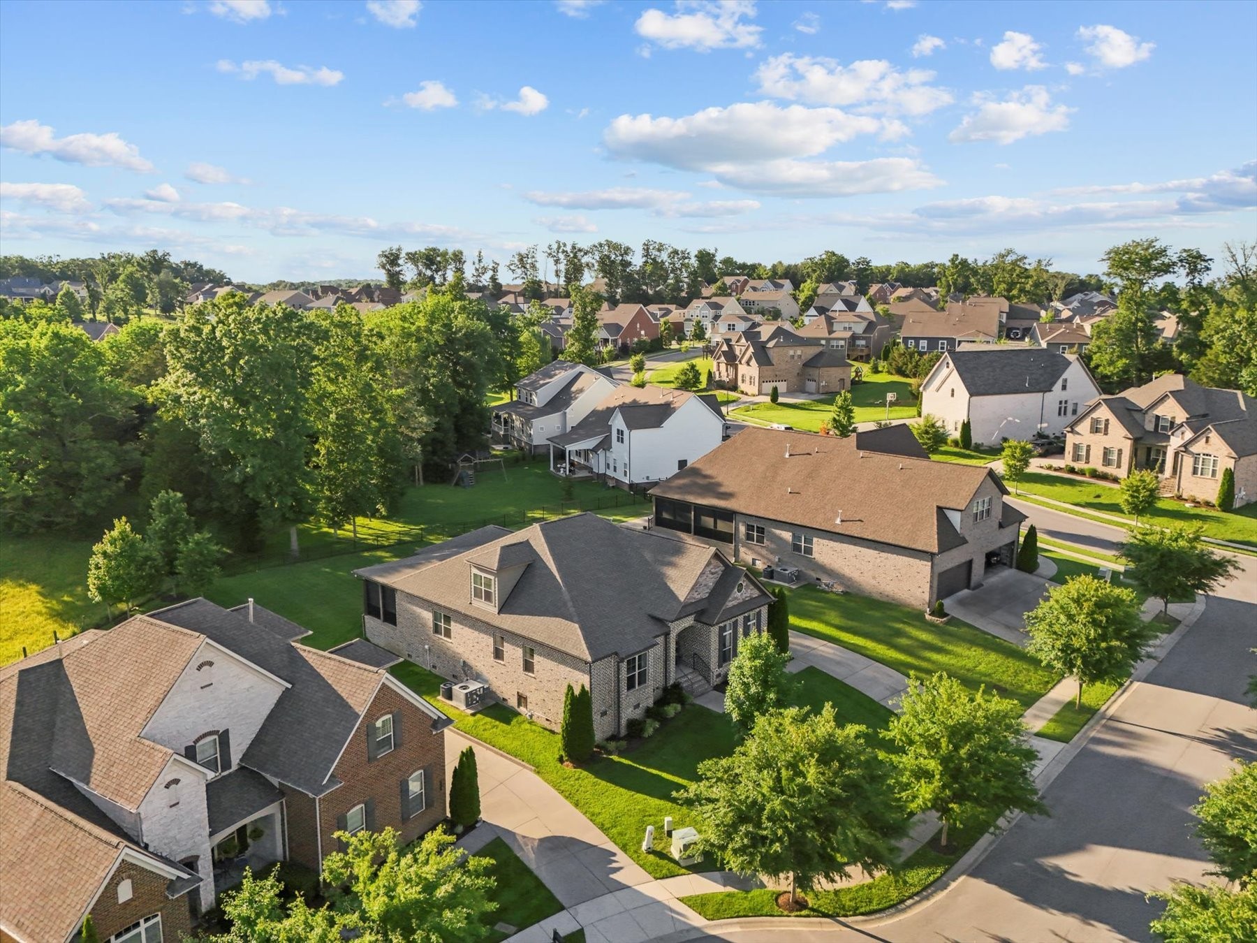 205 Everett Ct