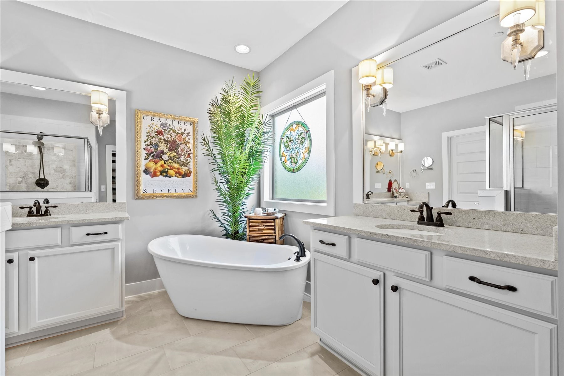 205 Everett Ct