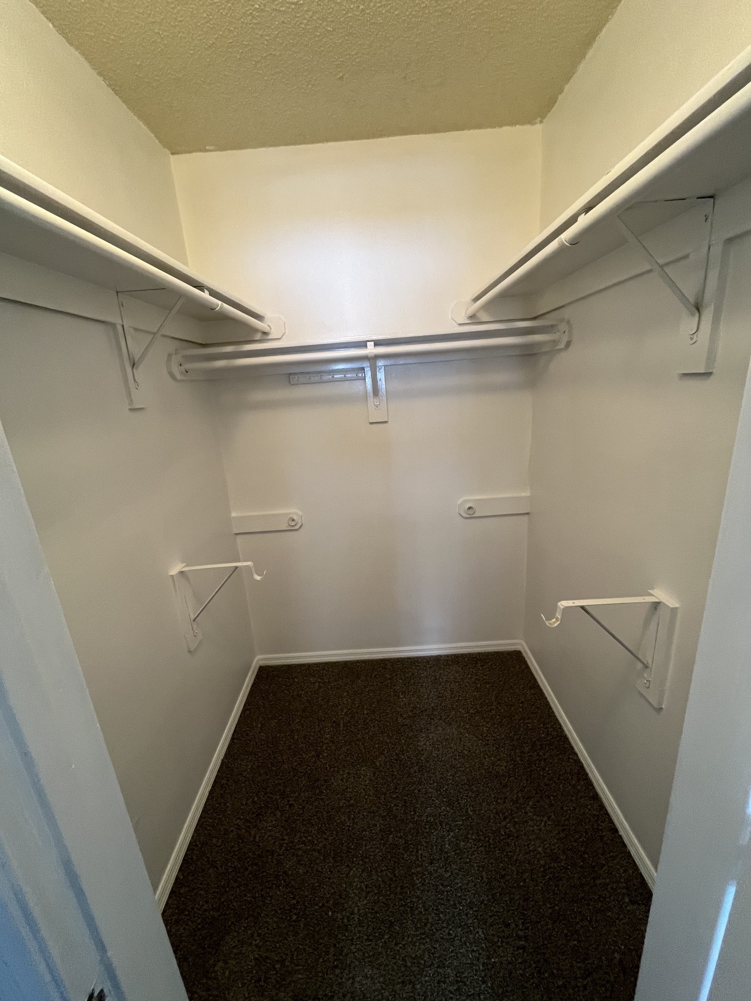 1153 Jacksons View Rd