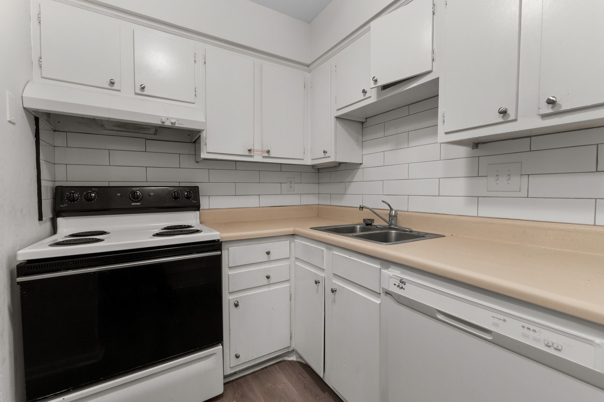 320 Welch Rd Unit: P3