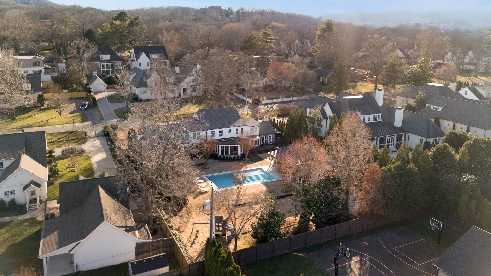126 Brookfield Ave