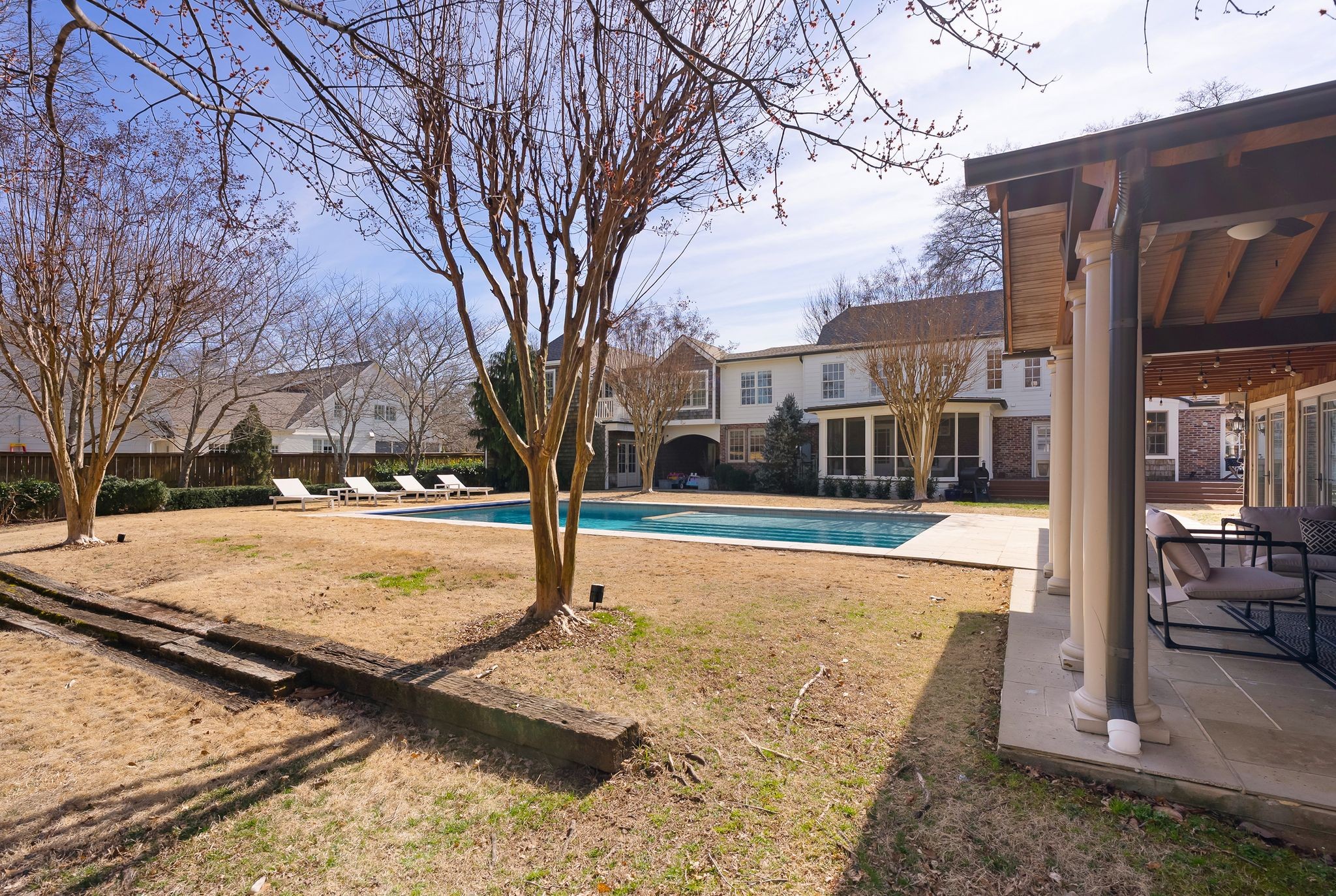 126 Brookfield Ave