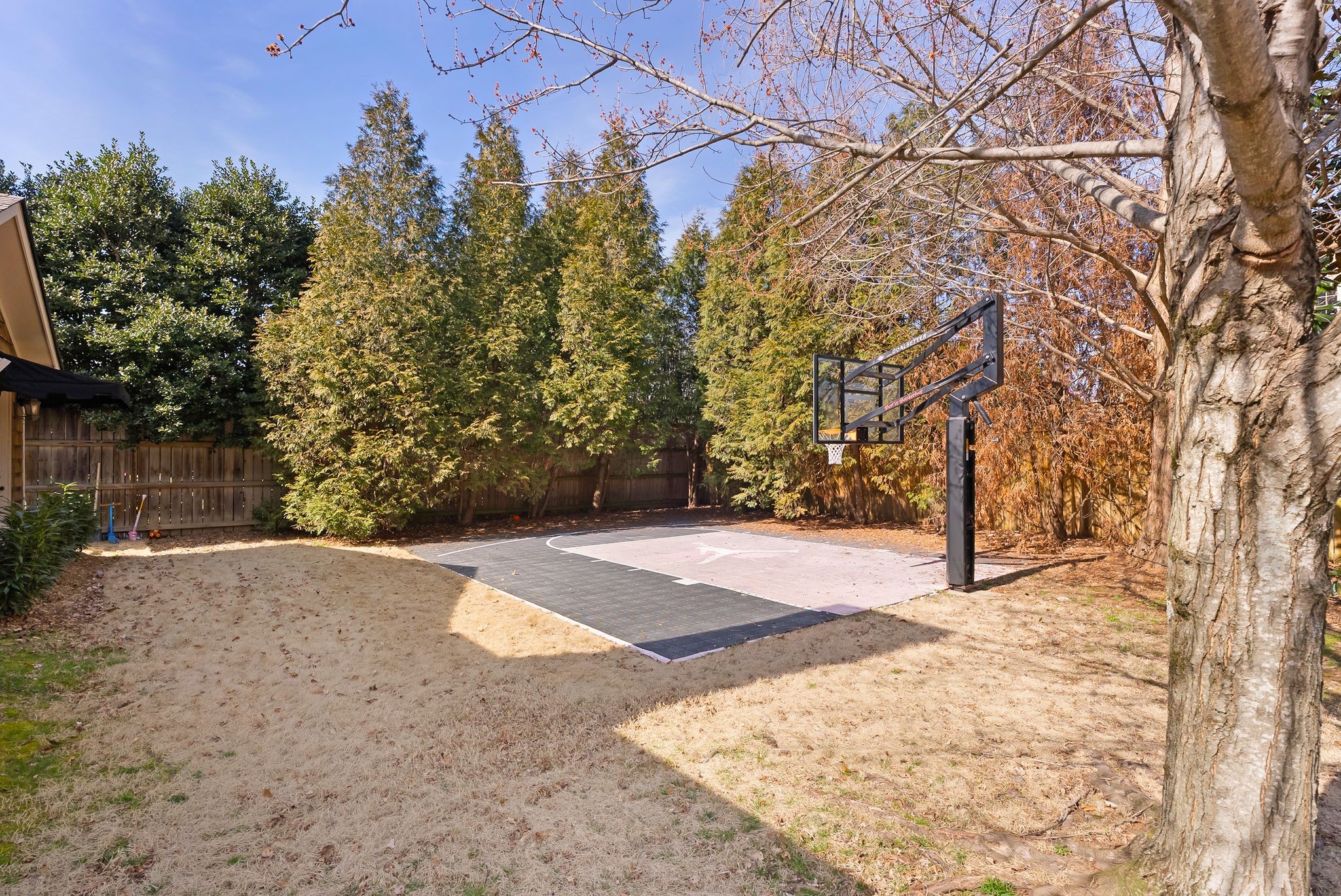 126 Brookfield Ave