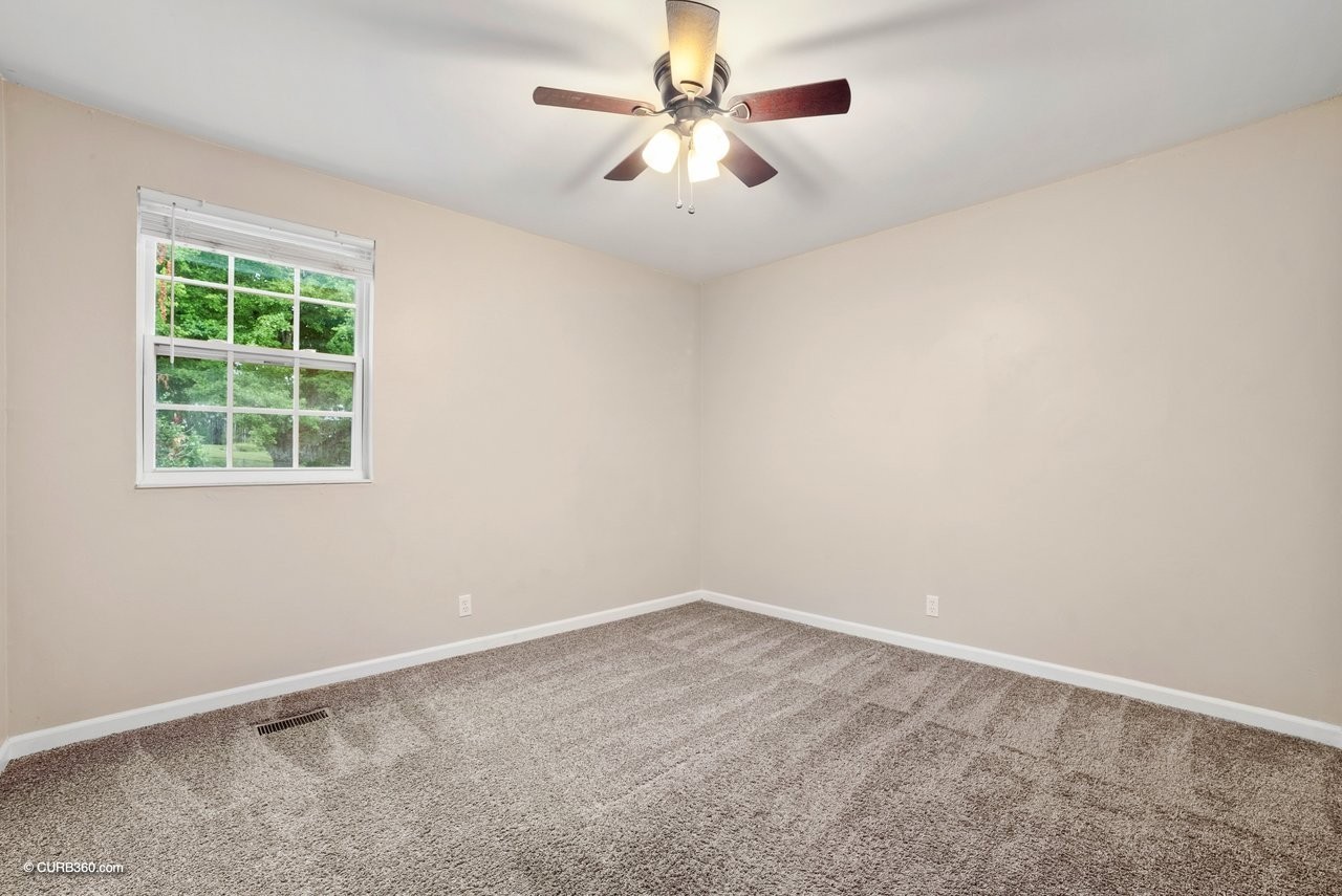 104 Jacksons Retreat Ct