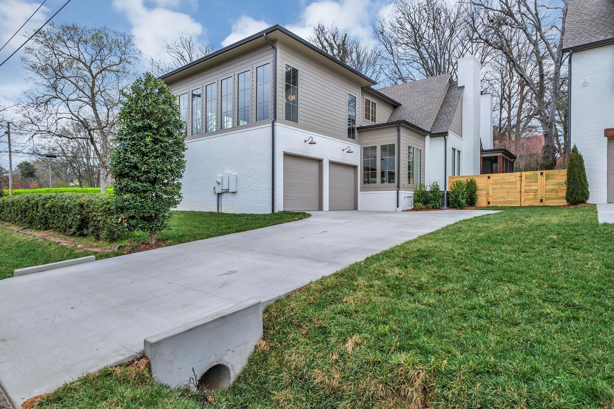 3706 Granny White Pike
