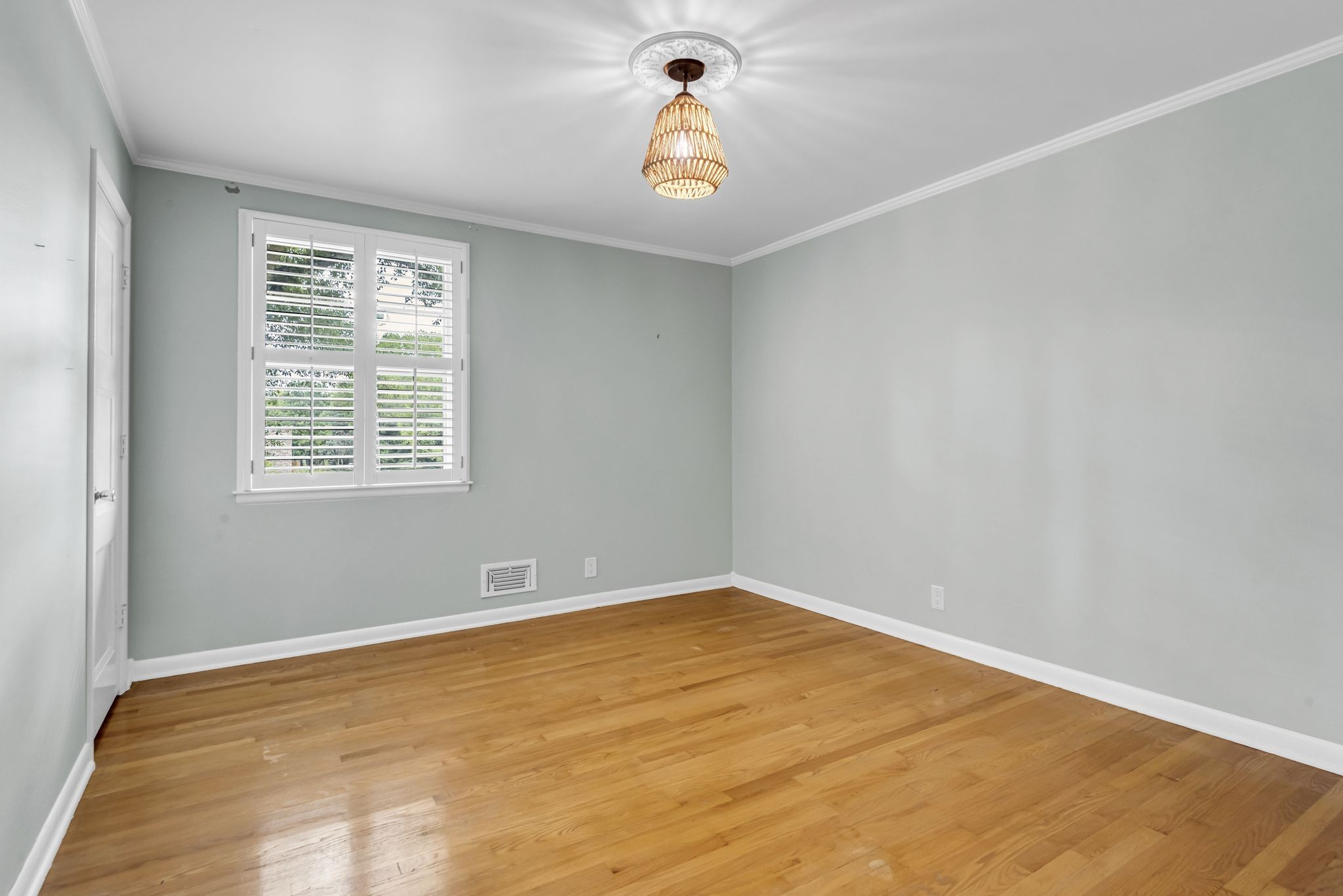 1209 Tyne Blvd