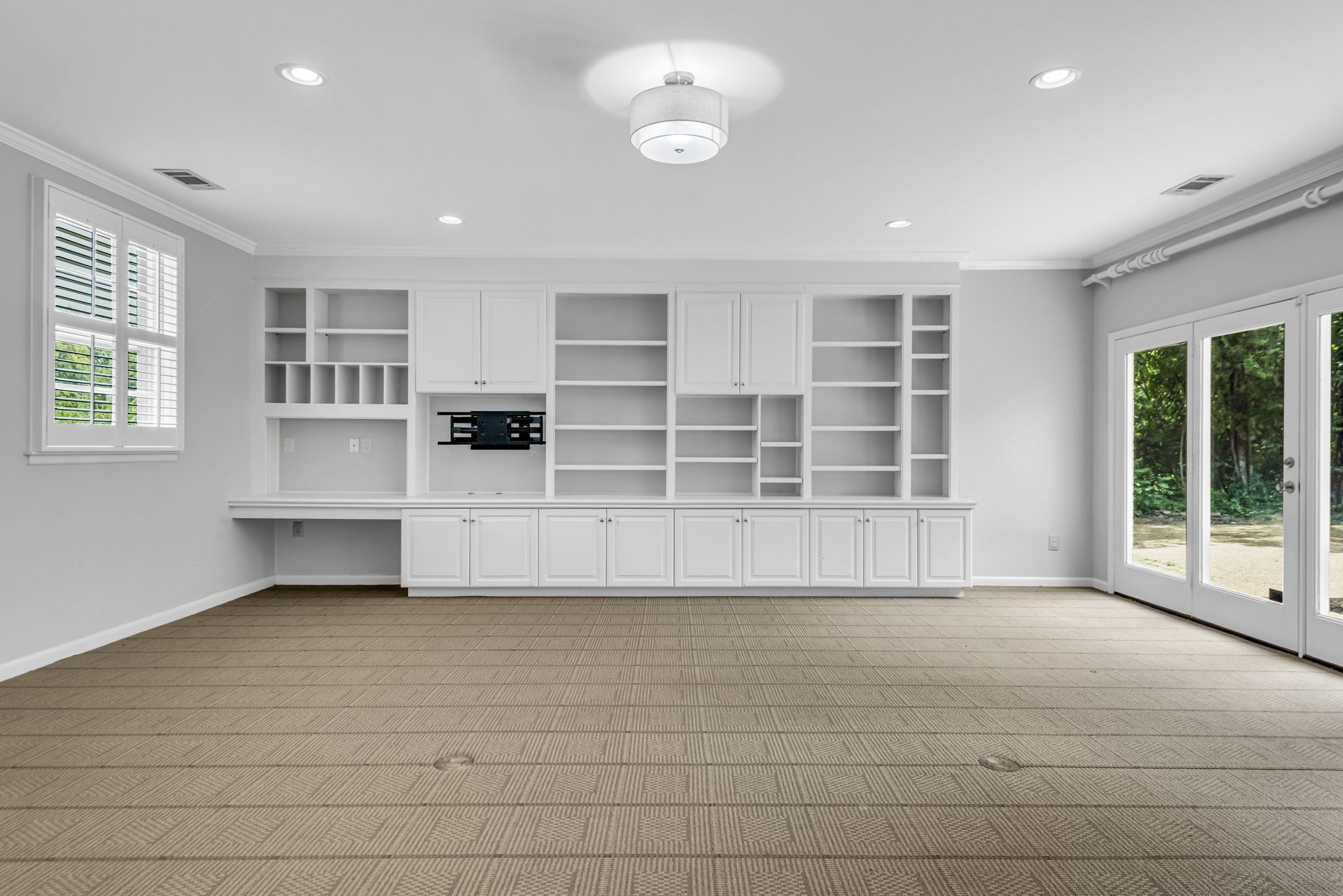 1209 Tyne Blvd