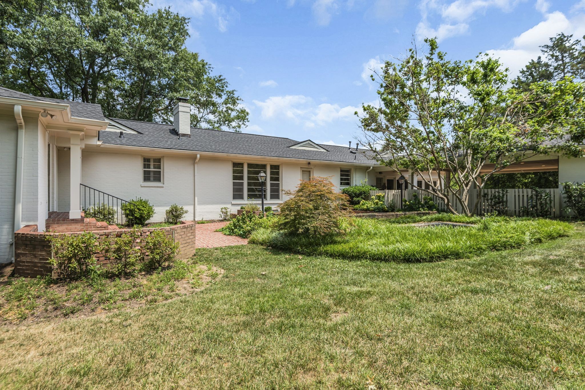 1209 Tyne Blvd