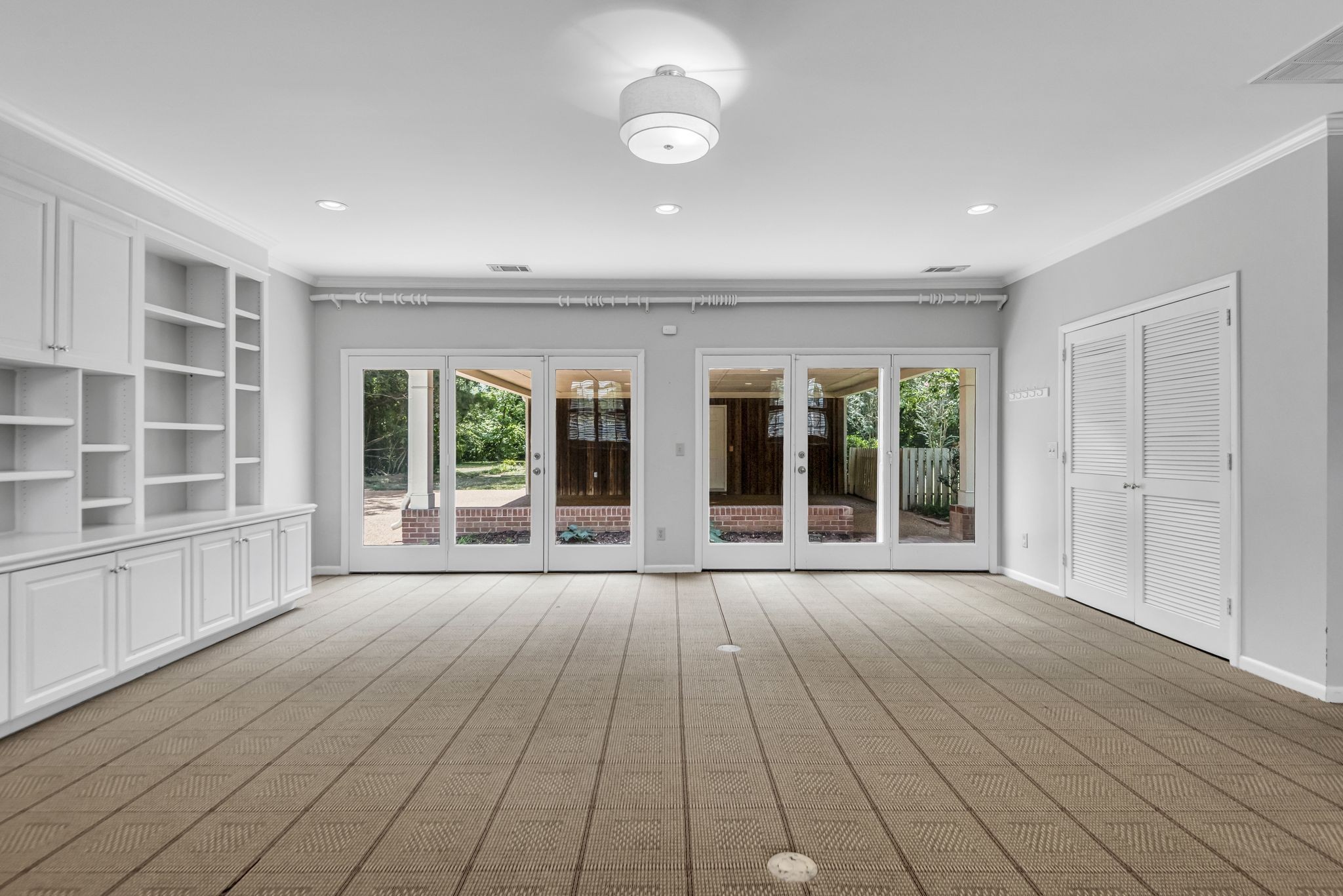 1209 Tyne Blvd