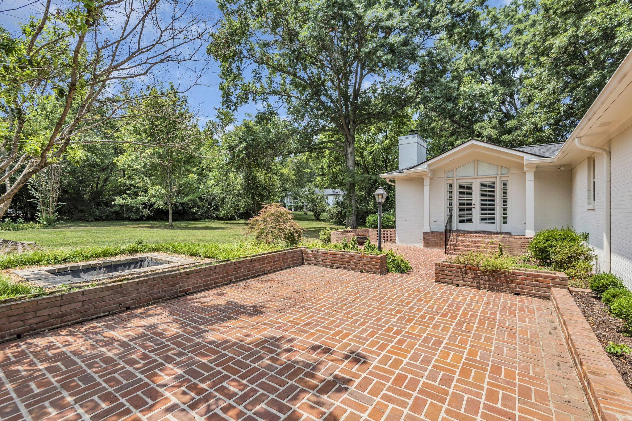 1209 Tyne Blvd