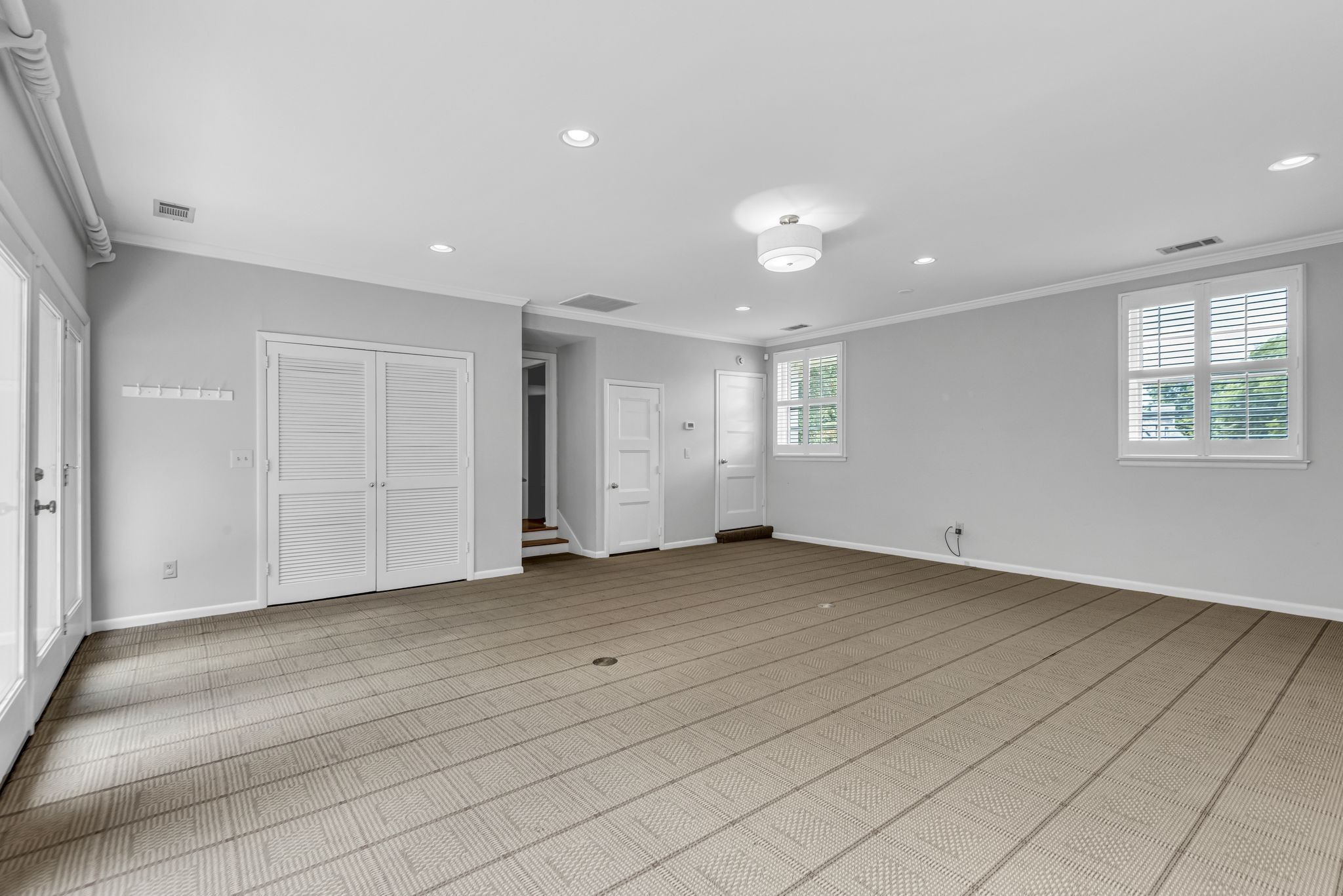1209 Tyne Blvd