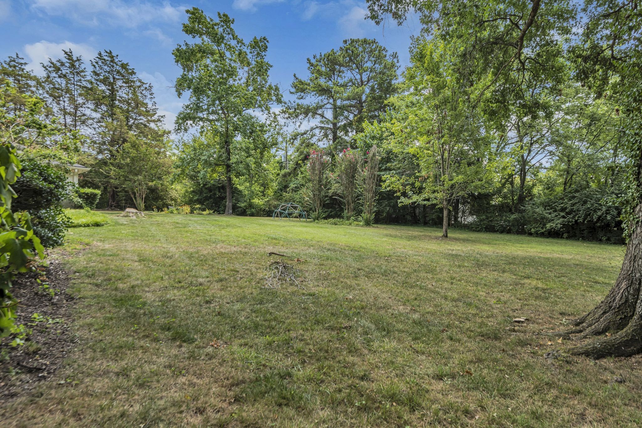 1209 Tyne Blvd