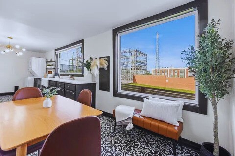 1816 Jo Johnston Ave