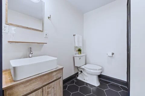 1816 Jo Johnston Ave